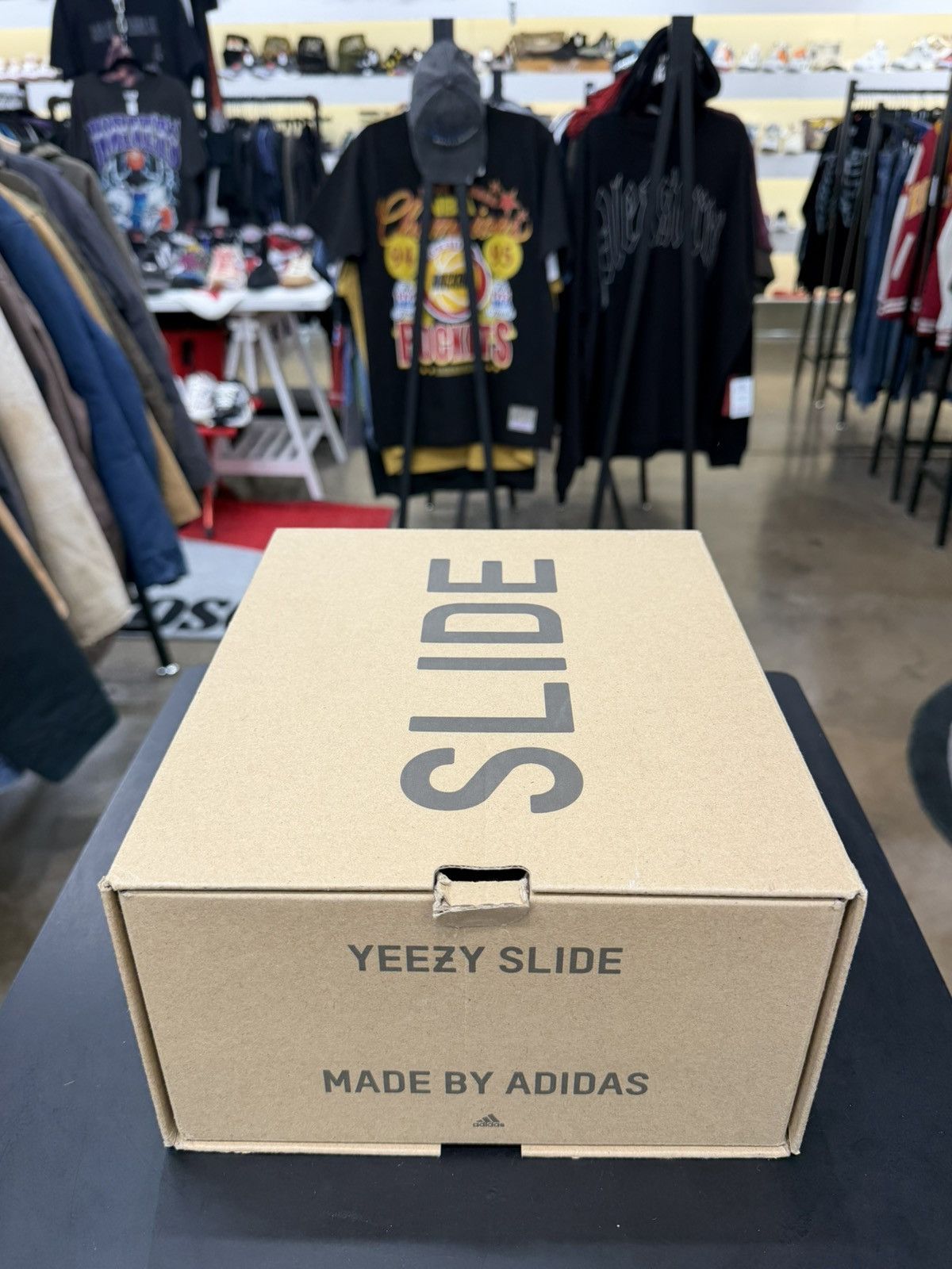 Adidas Adidas Yeezy Slide Enflame Oranges Size 5 (2021) Size US 5 / EU 37 - 15 Thumbnail