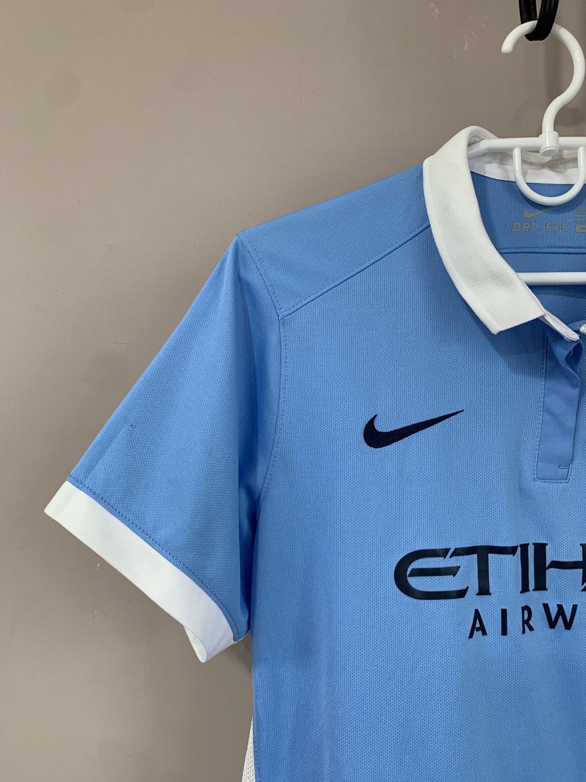 Nike Womens Manchester City Home Football Shirt Nike Soccer Sz L Size L / US 10 / IT 46 - 3 Thumbnail