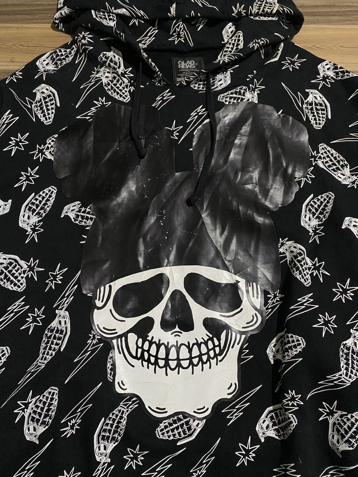 If Six Was Nine GLAD NEWS MICKEY SKULL GRENADE PONCHO HOODIES Size US L / EU 52-54 / 3 - 6 Thumbnail