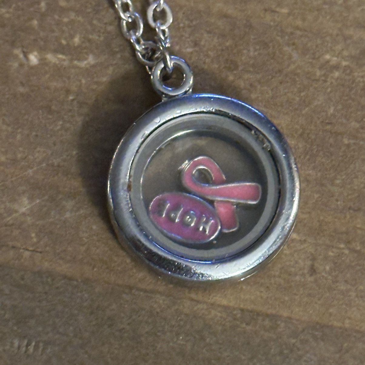 Other Breast cancer awareness floating charm locket necklace Size ONE SIZE - 3 Thumbnail