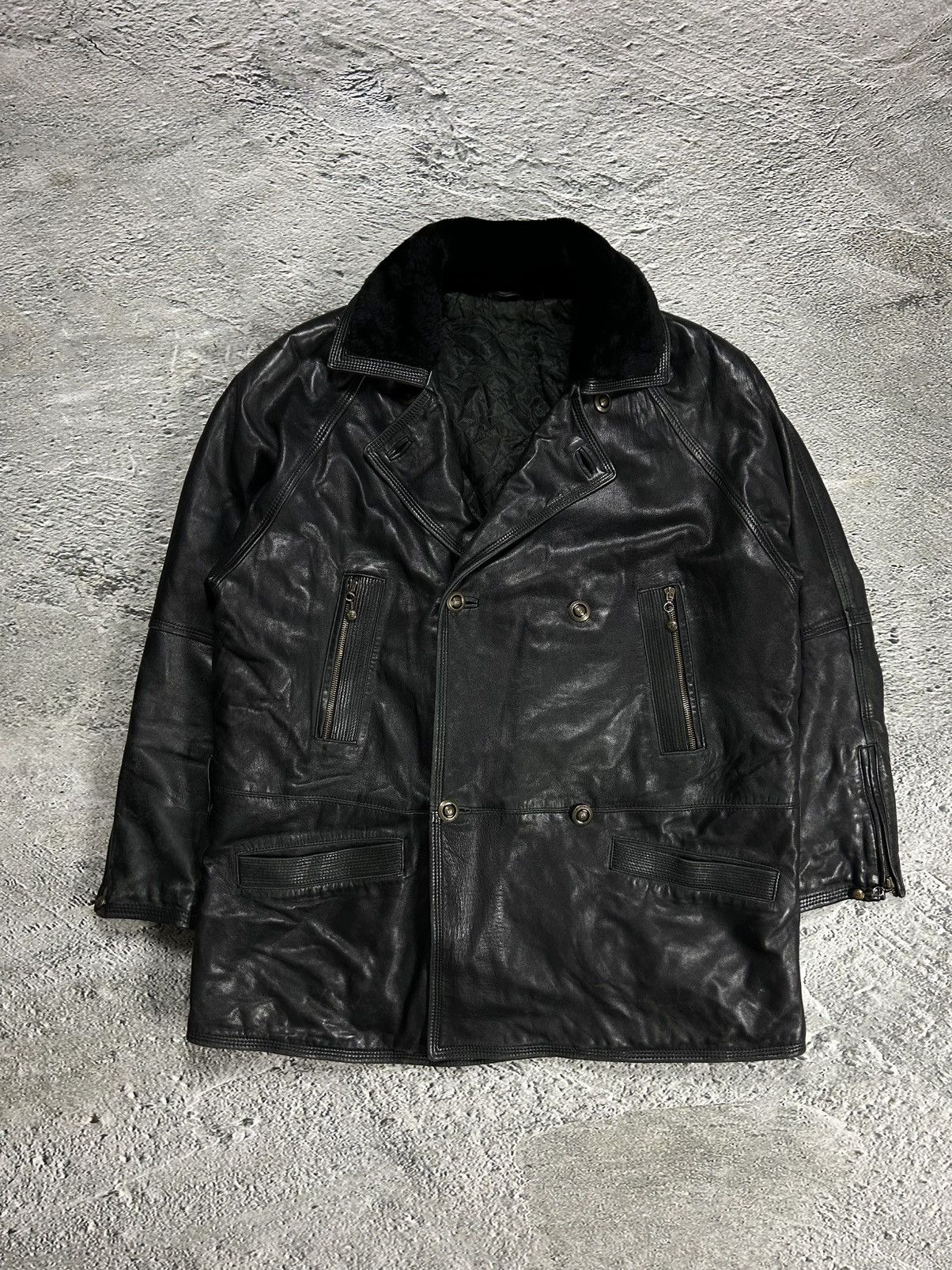 Versace Versace V2 leather coat jacket sherpa black 90s Size US XL / EU 56 / 4 - 1 Thumbnail