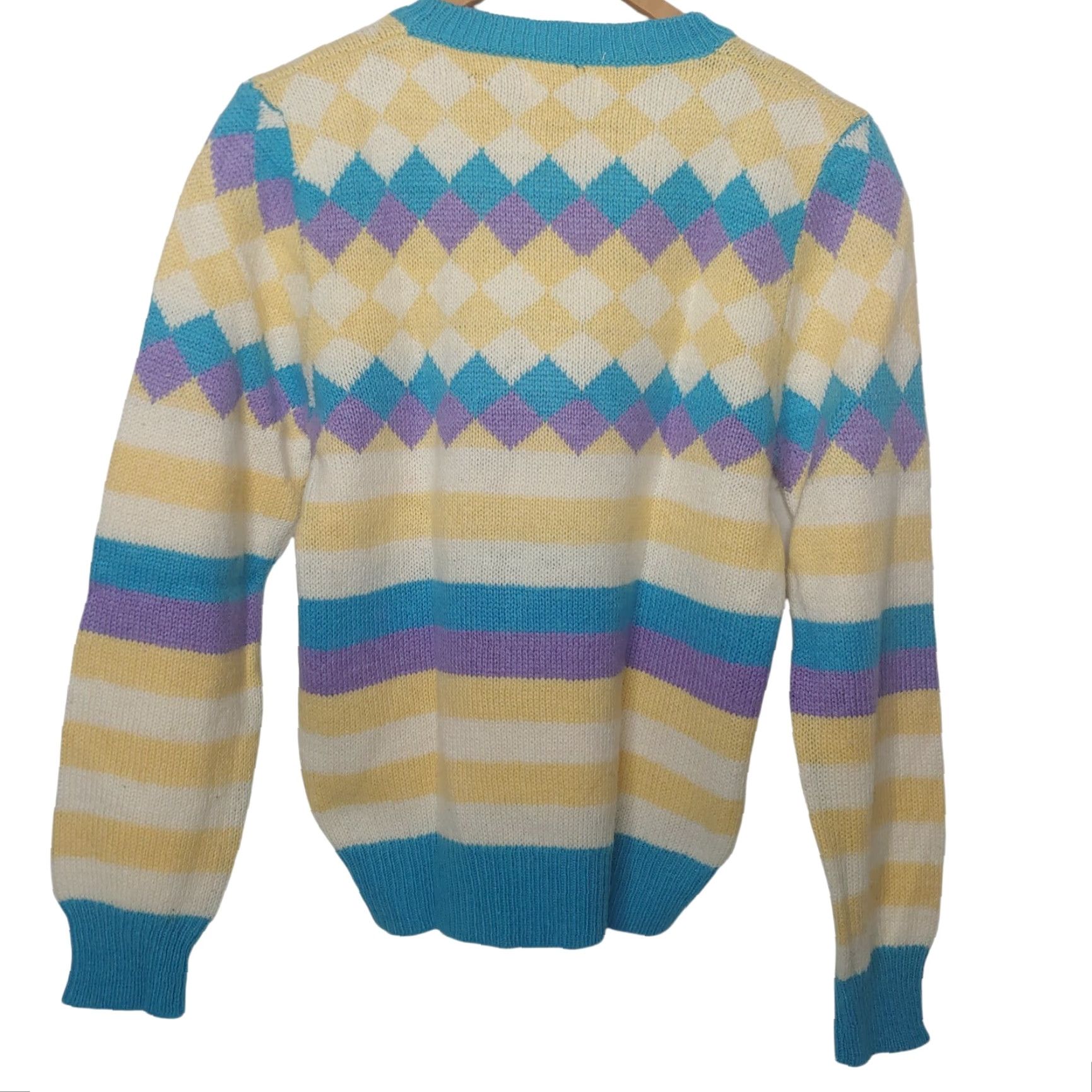 Etro VINTAGE Bridgewater Trading Company Geometric Knit Sweater Womens Medium Yellow Blue 1980s Retro Pullover Size M / US 6-8 / IT 42-44 - 2 Thumbnail