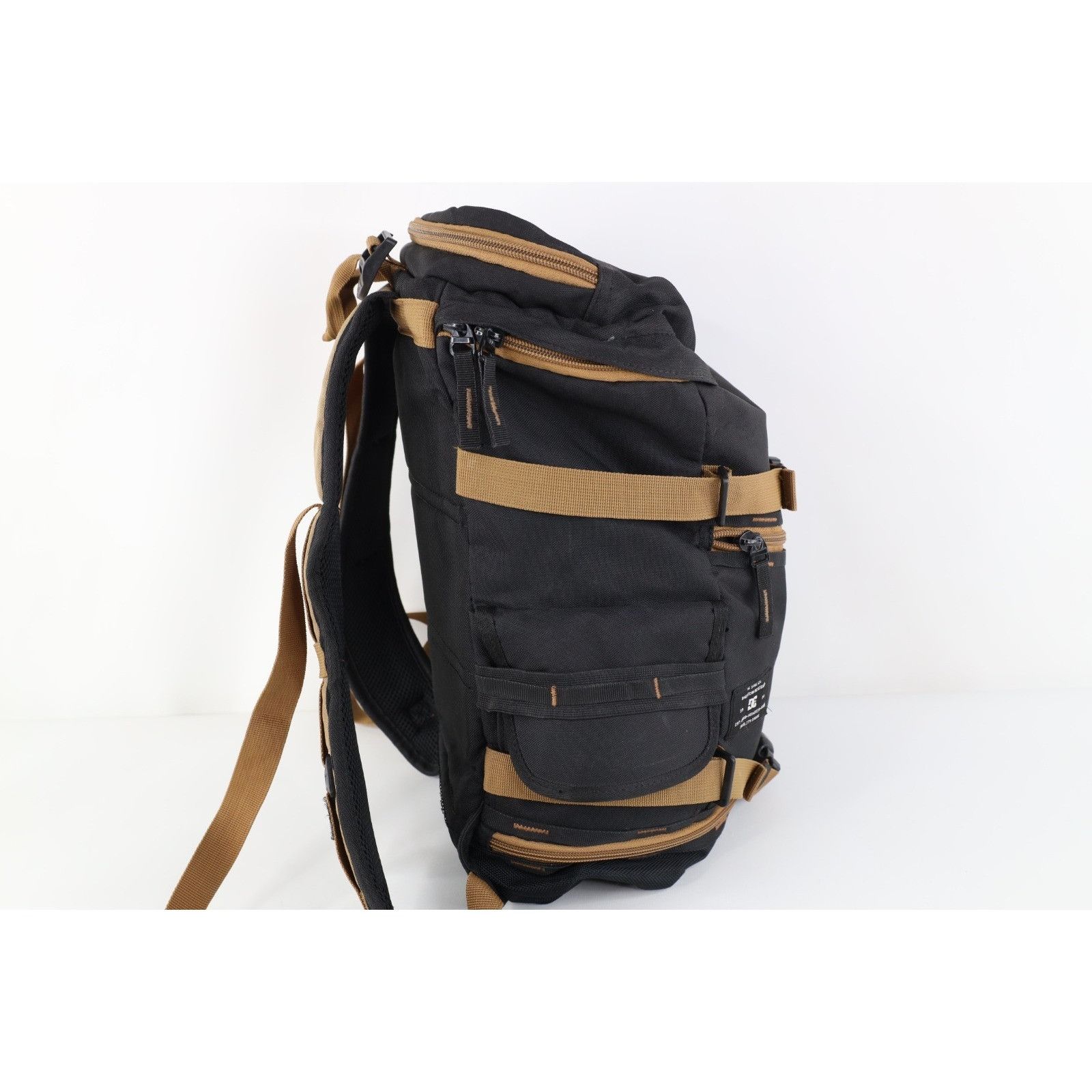 DC Vintage DC Shoes Skateboarding Top Loader Backpack Book Bag Size ONE SIZE - 10 Thumbnail