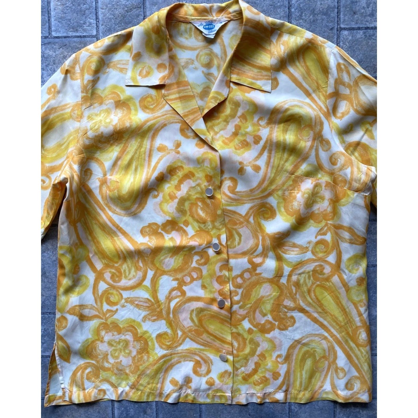 Vintage VINTAGE Emsee Blouse Women’s 38 ILGWU Yellow 50s 60s 70s 80s Workers Union Shirt Women Mens Girls Size XS / US 0-2 / IT 36-38 - 4 Thumbnail