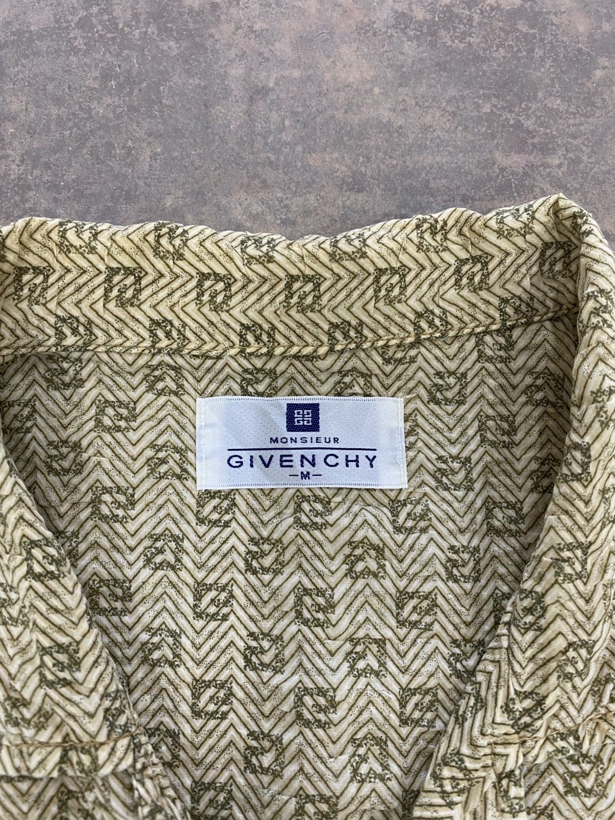 Givenchy CHIEF QUXIOTE Size US L / EU 52-54 / 3 - 7 Thumbnail