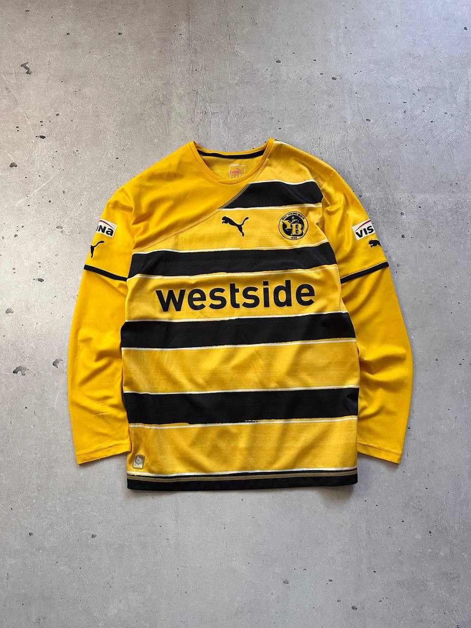Puma Puma FC BSC Young Boys 2010-11 Home Soccer Jersey Football Size US S / EU 44-46 / 1 - 1 Thumbnail