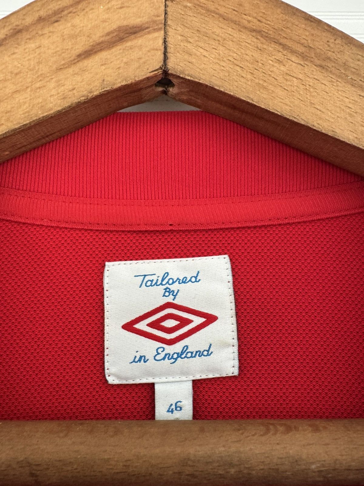 Umbro Gerrard #4 England 2010-2011 Away Soccer Jersey Football Kit Size US XL / EU 56 / 4 - 12 Thumbnail