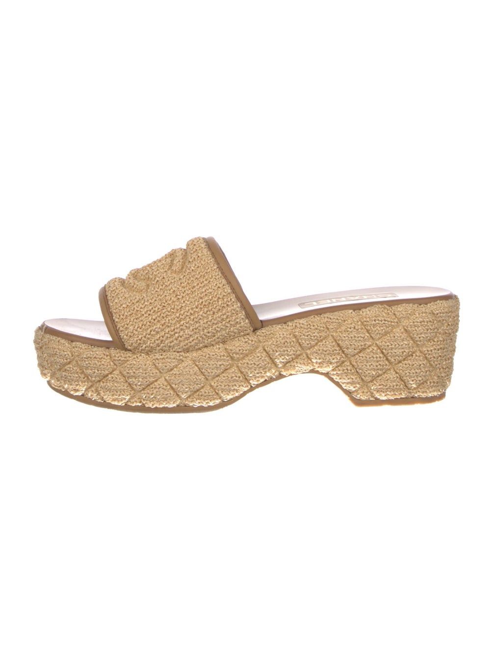 Chanel os11x0426 Interlocking CC Logo Espadrilles in Beige Size US 10 / IT 40 - 1 Thumbnail