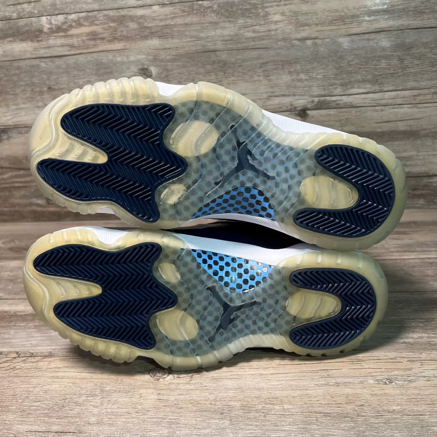 Nike Air Jordan 11 UNC Blue/White/Navy Size US 7.5 / EU 40-41 - 6 Thumbnail