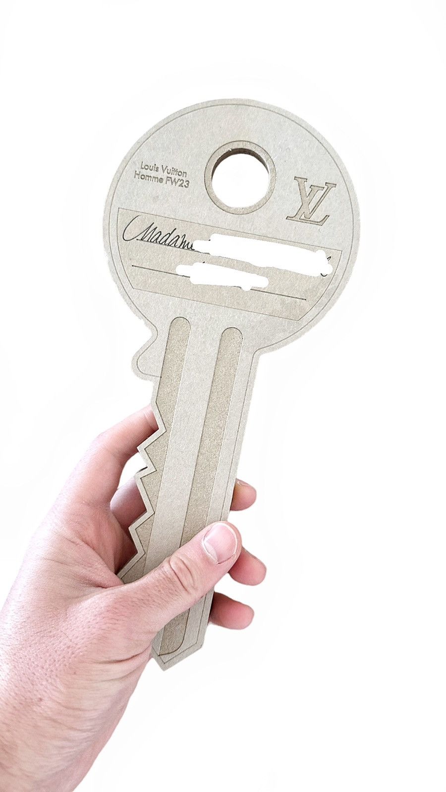 Louis Vuitton FW 2023 Runway Invite Key Size ONE SIZE - 1 Thumbnail