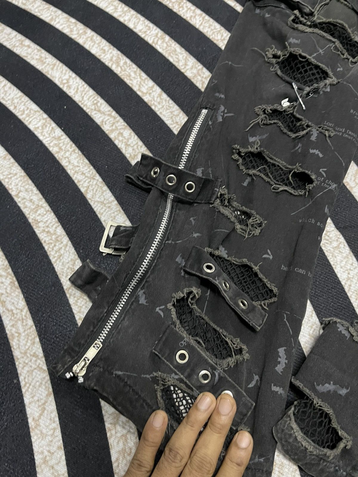 Japanese Brand 2000s GLP GOTHIC GRUNGE STYLE BONDAGE DISTRESSED PUNK Size US 35 - 8 Thumbnail