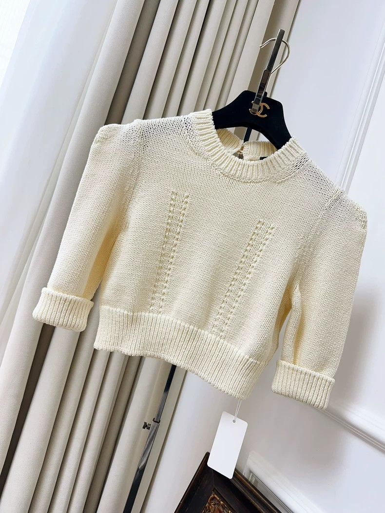 Chanel Chanel 22s beige high waist medium sleeve knit sweater Size XS / US 0-2 / IT 36-38 - 1 Thumbnail