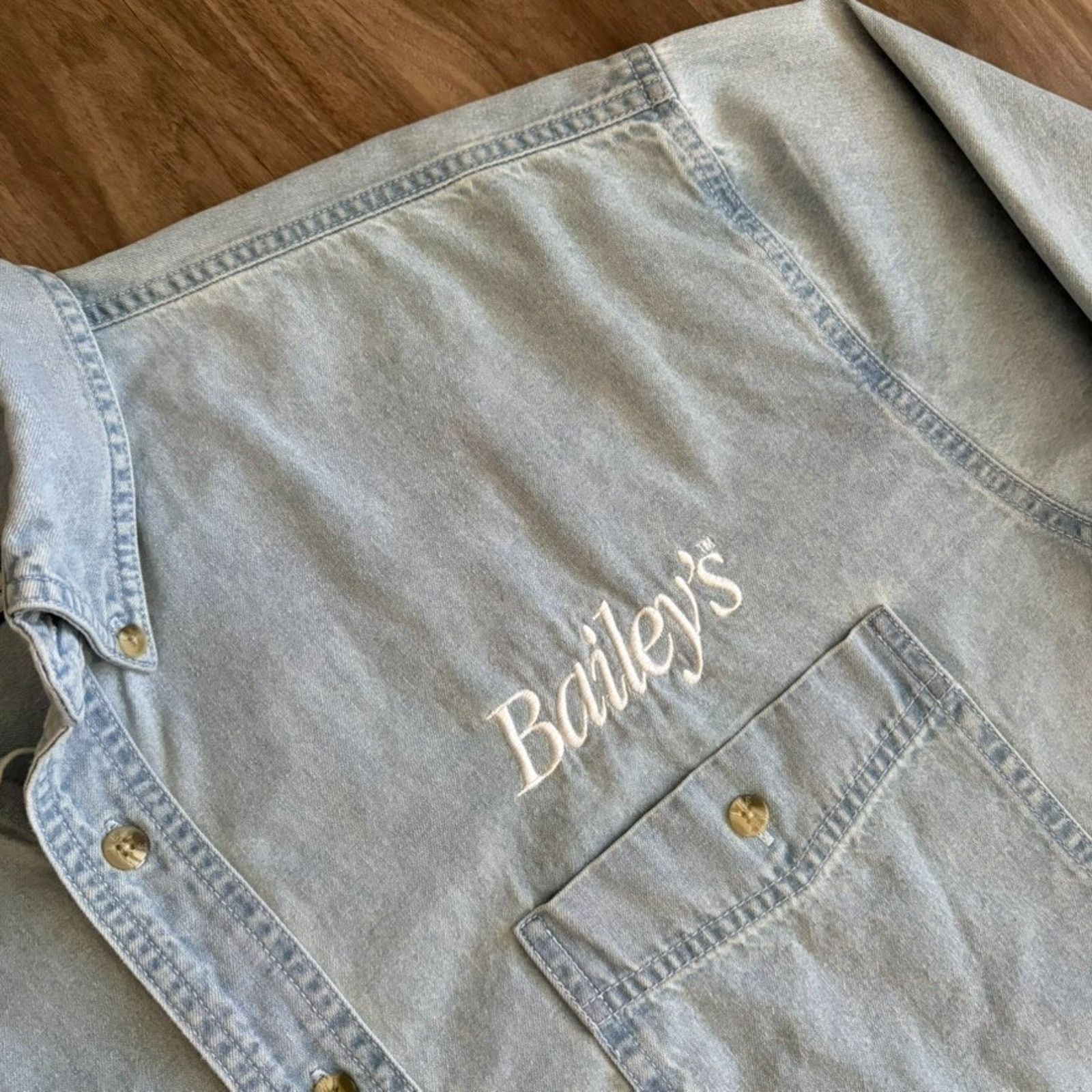 Vintage Vintage Denim Shirt Button Up Men's Size XL Blue Overshirt Size US XL / EU 56 / 4 - 3 Thumbnail