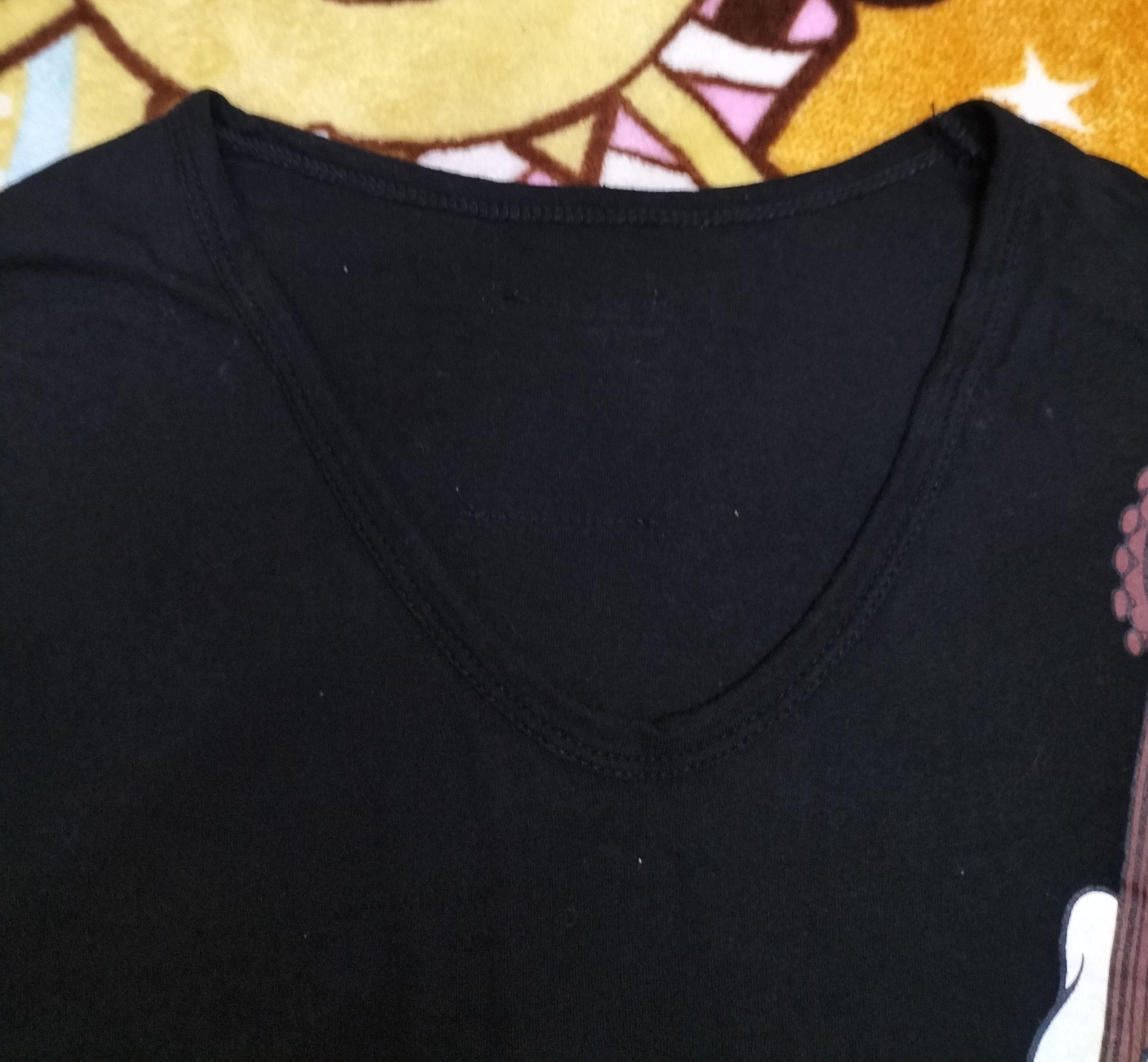 Roen By Roen × Disney Mickey Mouse Guitar V-neck Tee Size US M / EU 48-50 / 2 - 3 Thumbnail