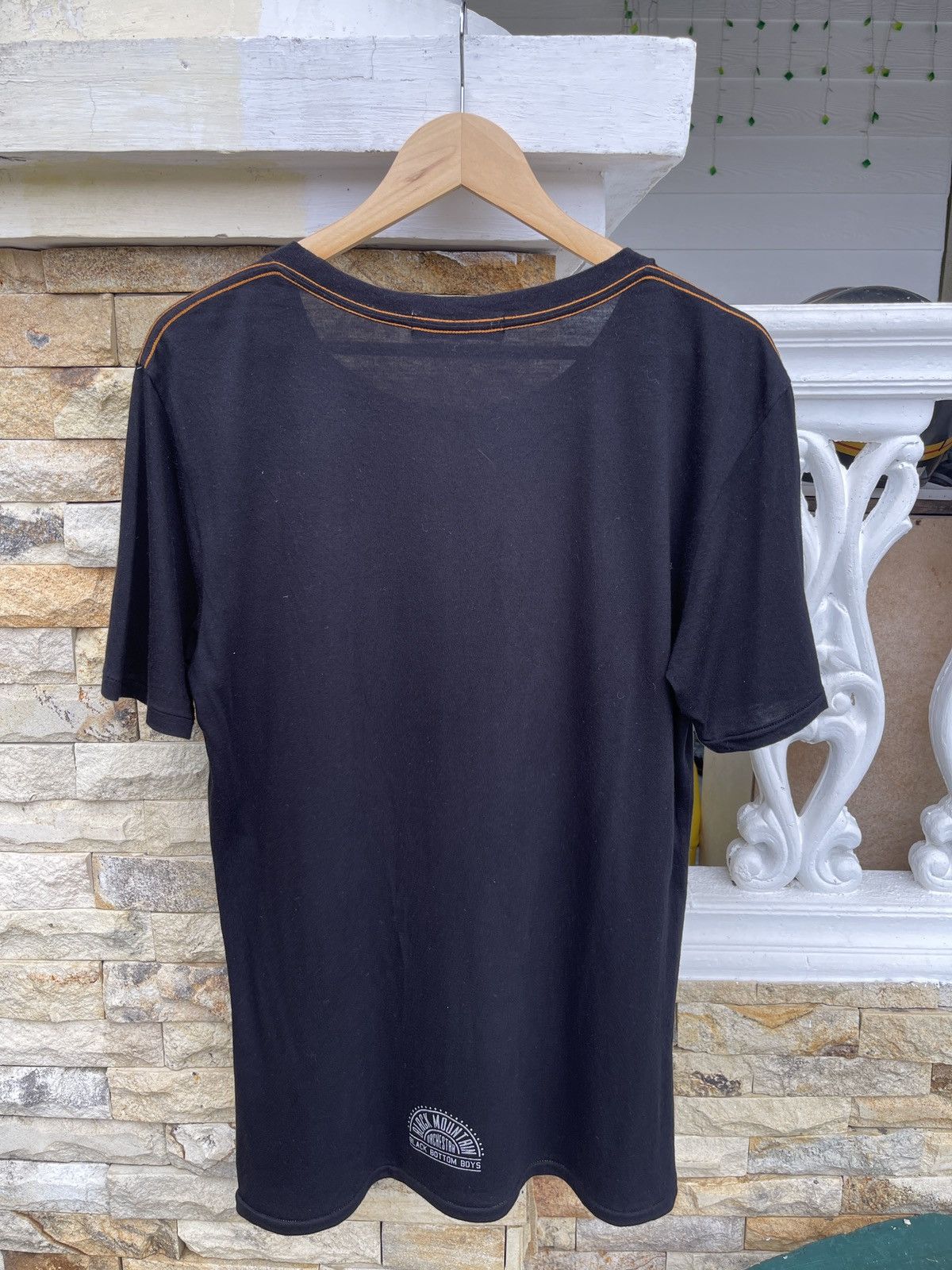 02DERIV. LastDrop🔥02Deriv Black Mountain Orchestar Japan Designer Tee Size US L / EU 52-54 / 3 - 5 Thumbnail
