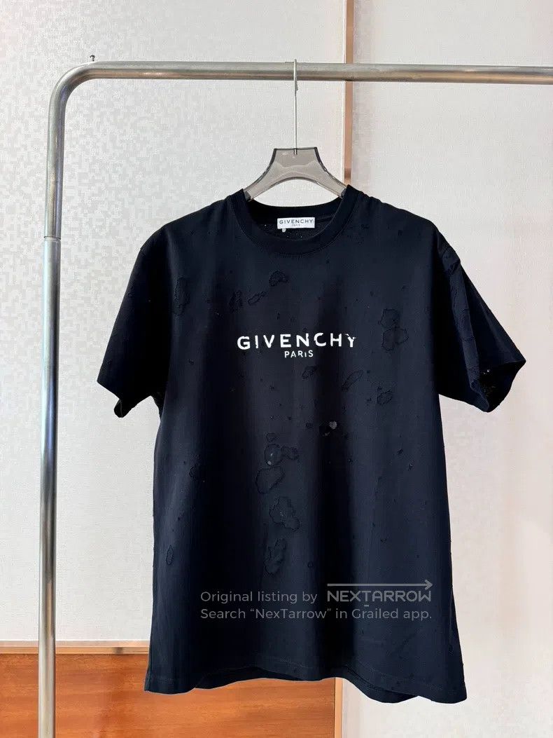 Givenchy Givenchy Big Ripped Short Sleeve Size US S / EU 44-46 / 1 - 1 Thumbnail