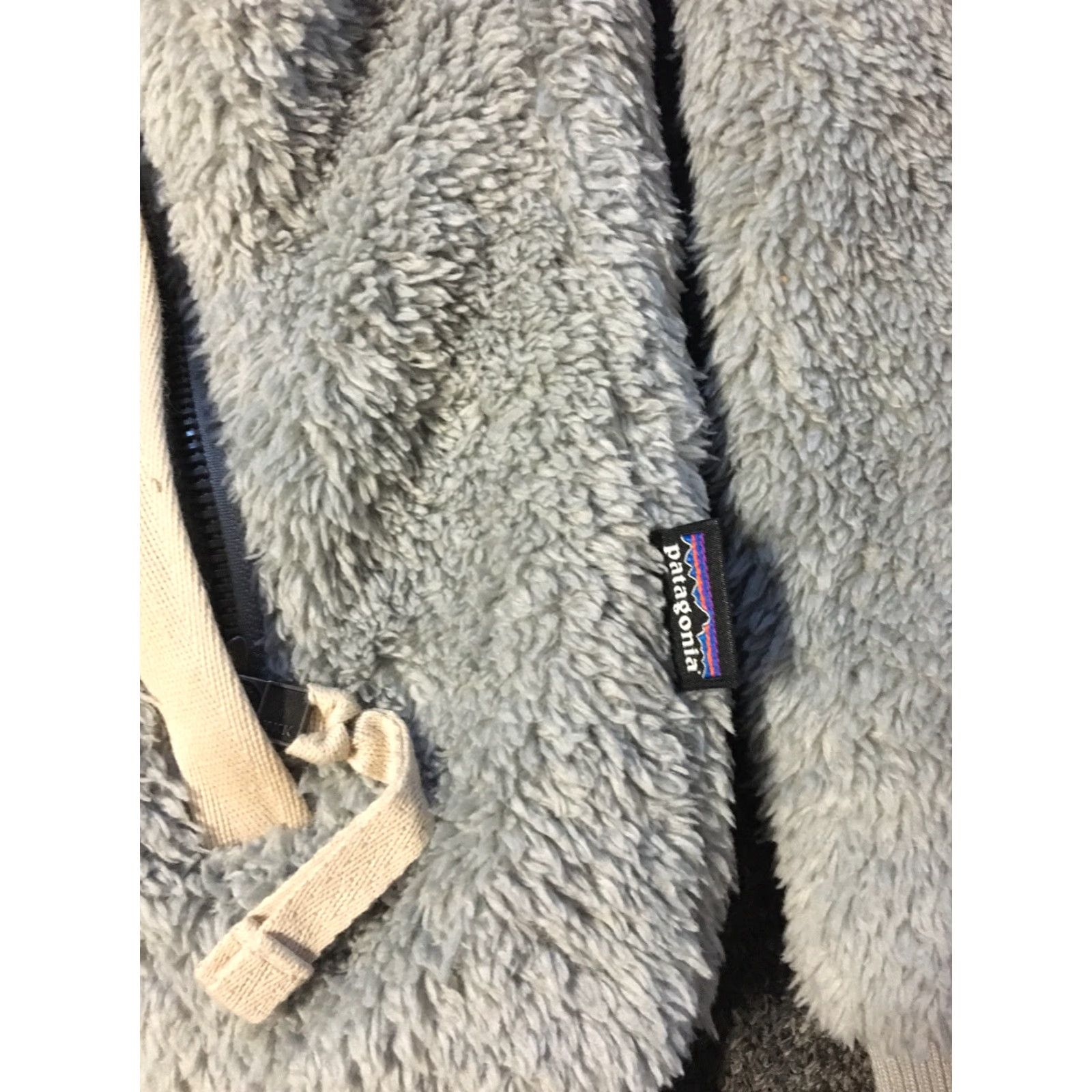 Patagonia VINTAGE Patagonia Fuzzy Fleece Teddy Bear Furry Jacket XL Sherpa Snow Hiking Ski Gray Womens Bomber Jacket 90s Size XL / US 12-14 / IT 48-50 - 2 Thumbnail