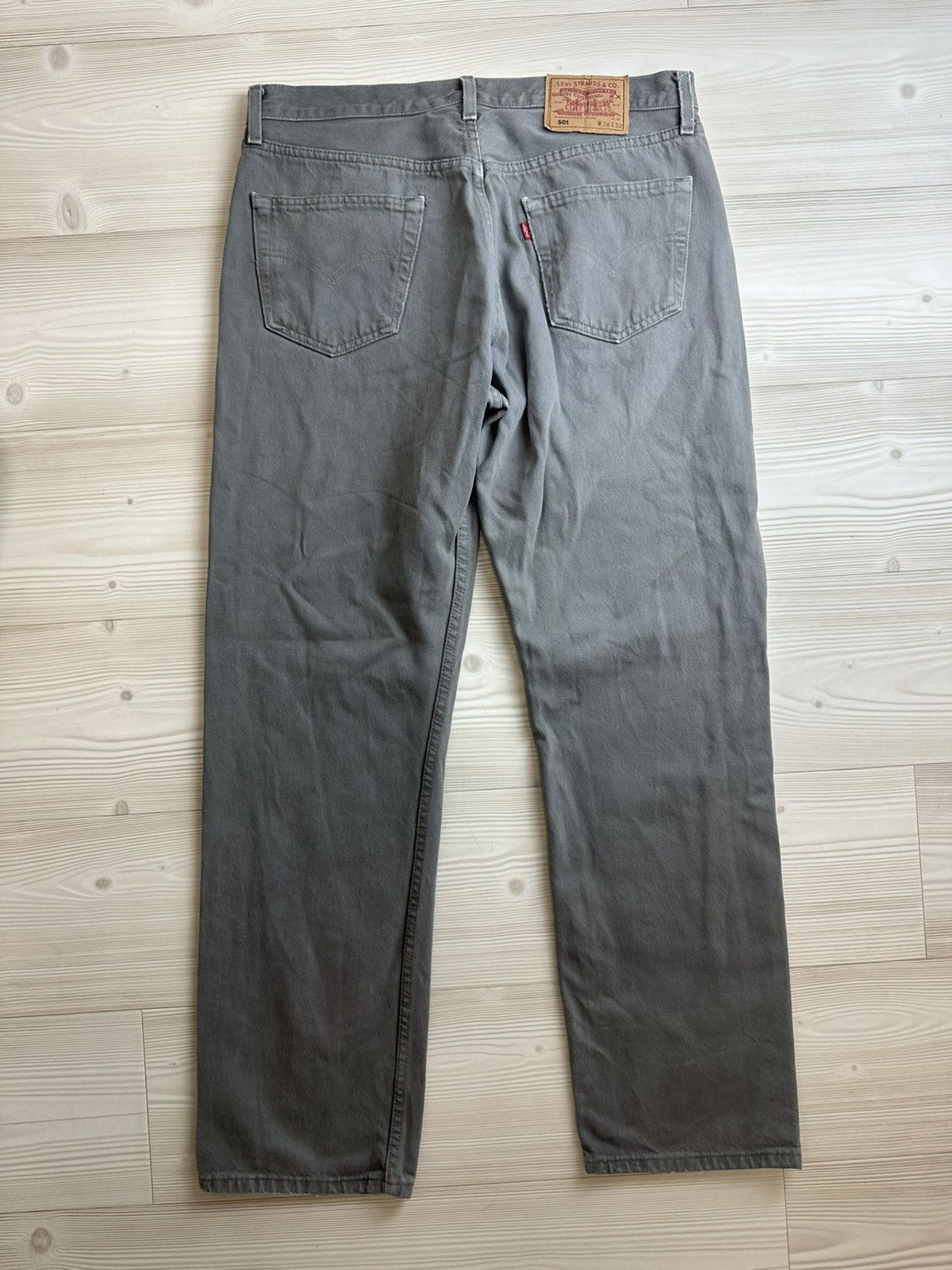 Levi's Vintage Clothing Levi’s vintage 501 36/32 99’ grey Size US 36 / EU 52 - 6 Thumbnail
