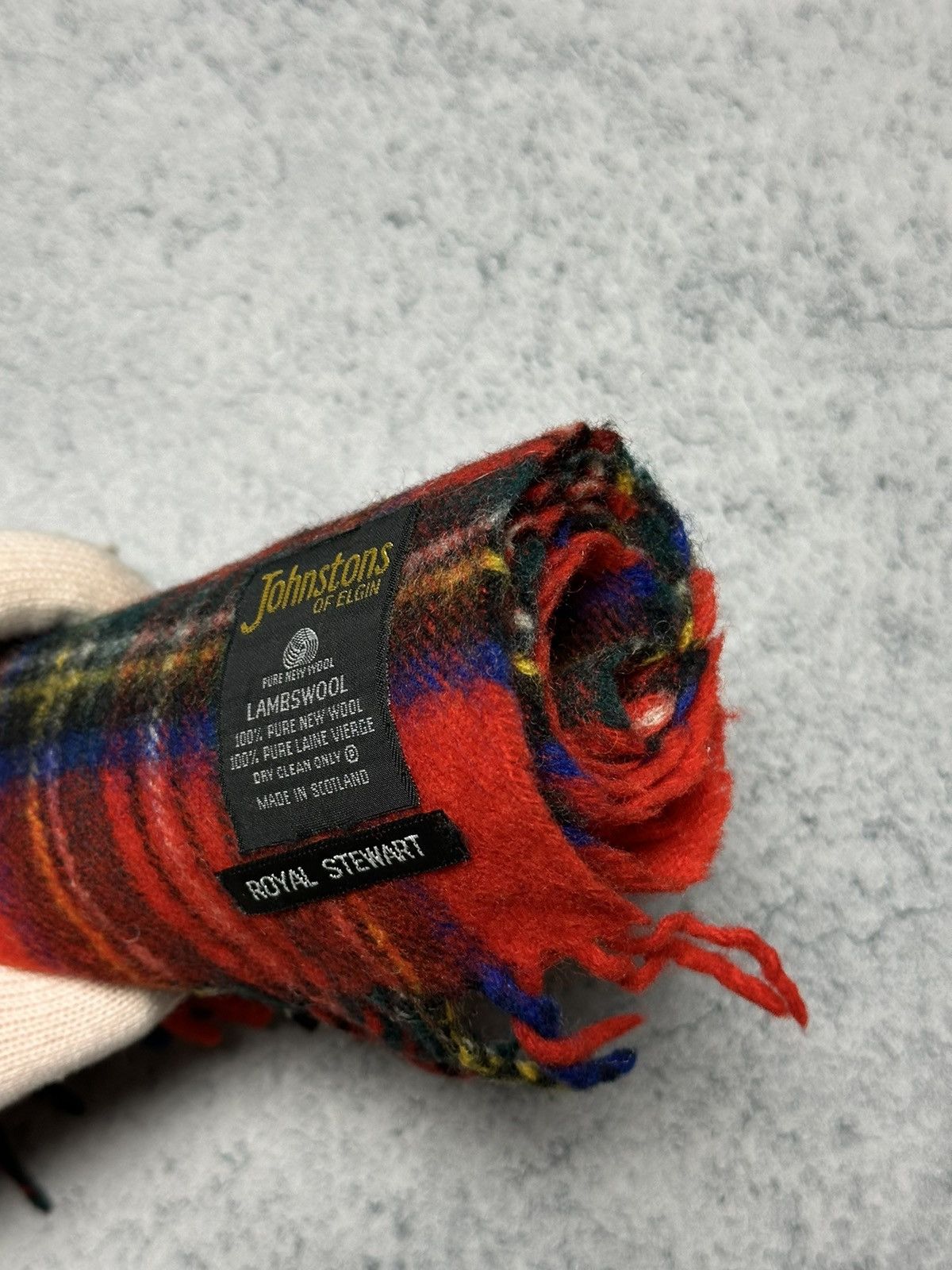 Johnstons Of Elgin × Vintage Johnstons Of Elgin Lambswool Scotland Scarf Muffler Size ONE SIZE - 7 Thumbnail