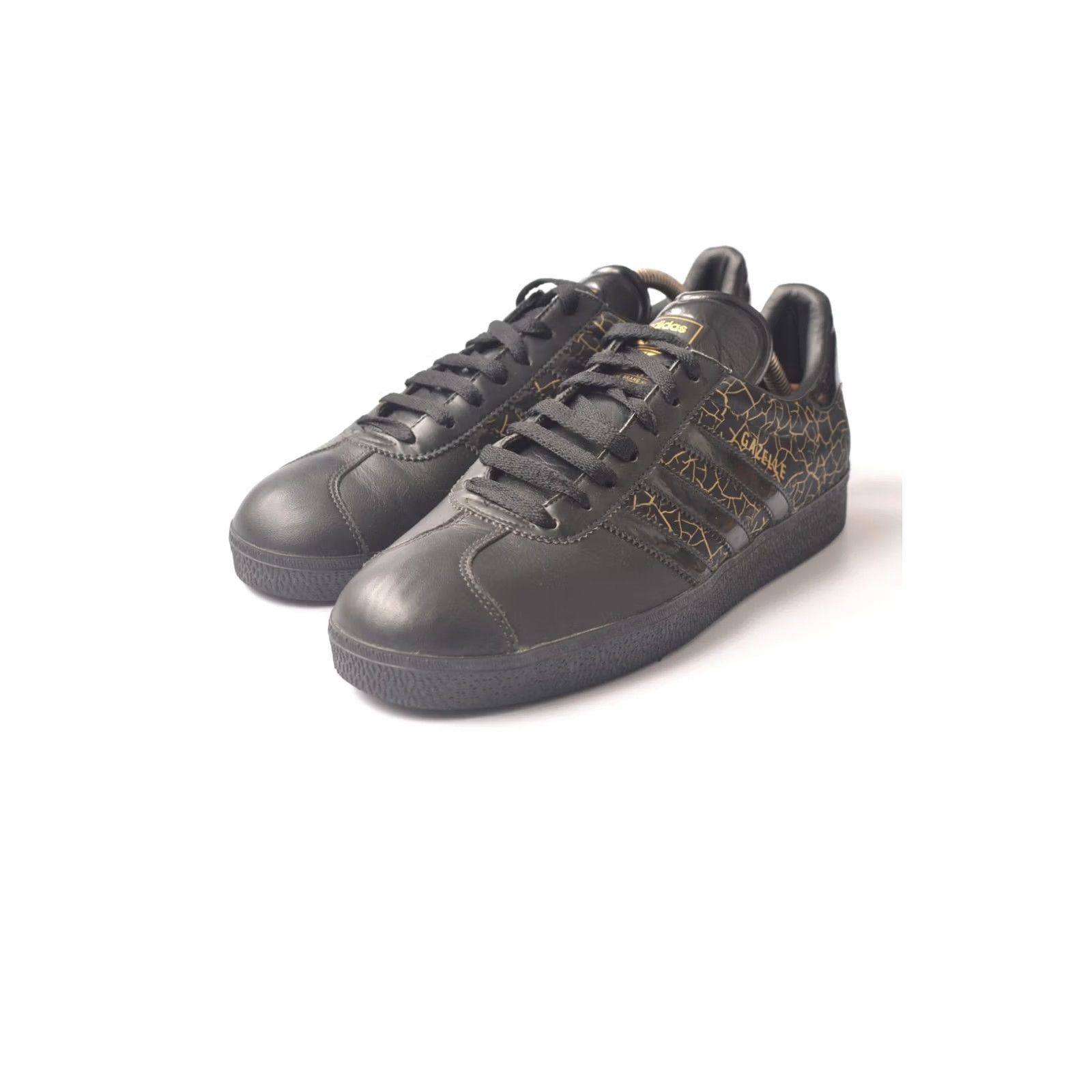 Adidas Adidas Gazelle Vintage 2007 Black Gold Sneakers 039597 Streetwear Size US 8 1/2 Mens Sneakers Black Gold Gazelle 2007 US 8.5 Vintage Adidas Shoes Size US 8 / EU 41 - 2 Thumbnail