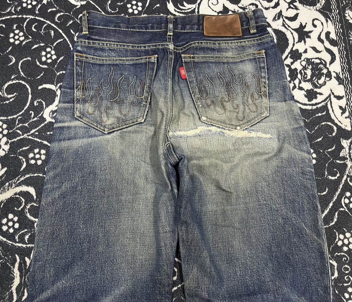 Beauty Beast 90s DRAGON JEANS FLAME POCKET SALVEDGE DISTRESSED Size US 28 / EU 44 - 14 Thumbnail