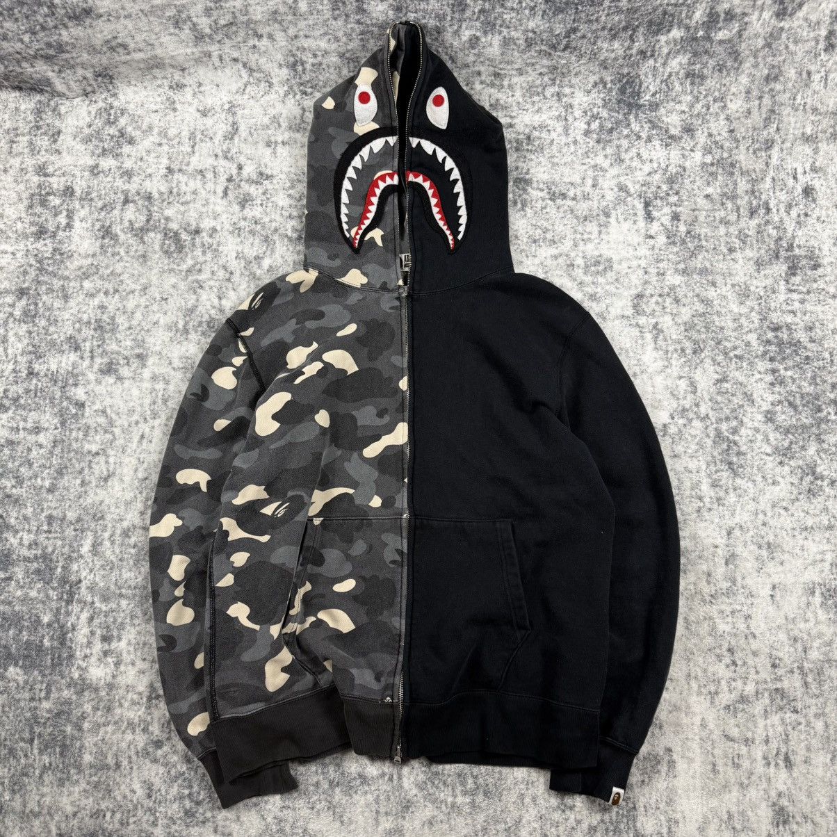 Bape BAPE Shark Full Zip Hoodie Glow in the Dark Camo Split Black Size US XL / EU 56 / 4 - 1 Thumbnail