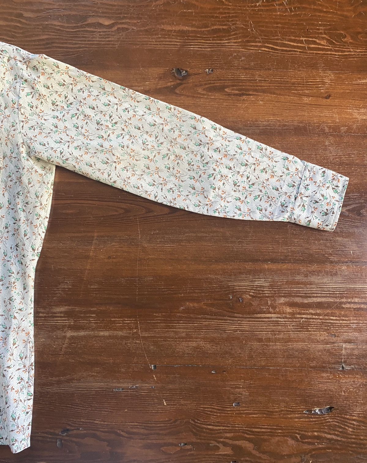 Retrofit Vintage 60’s/70’s Flower Pattern Pointy Collar Button Up Size US L / EU 52-54 / 3 - 12 Thumbnail
