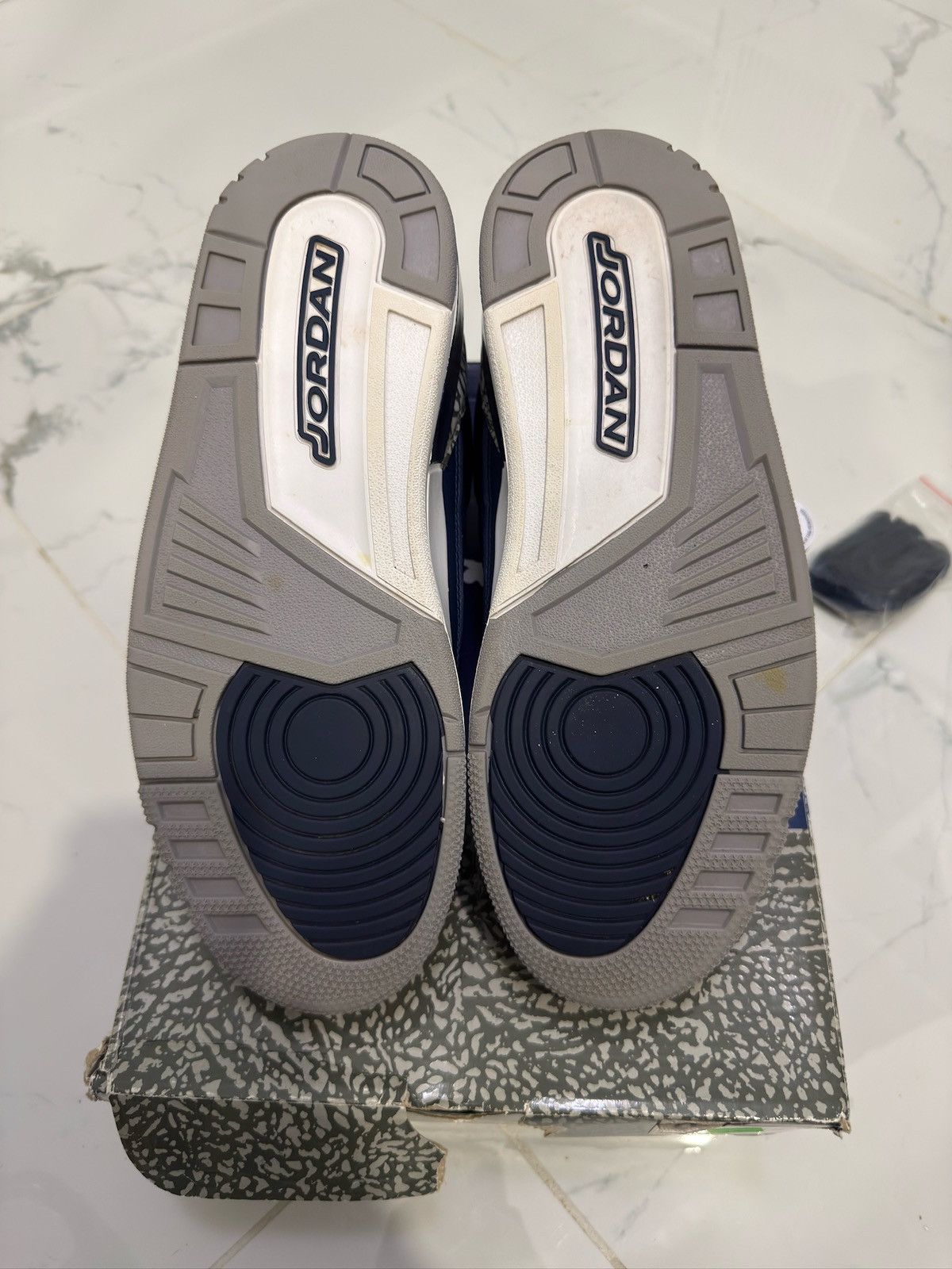 Jordan Brand Jordan 3 Georgetown Size US 10.5 / EU 43-44 - 4 Thumbnail