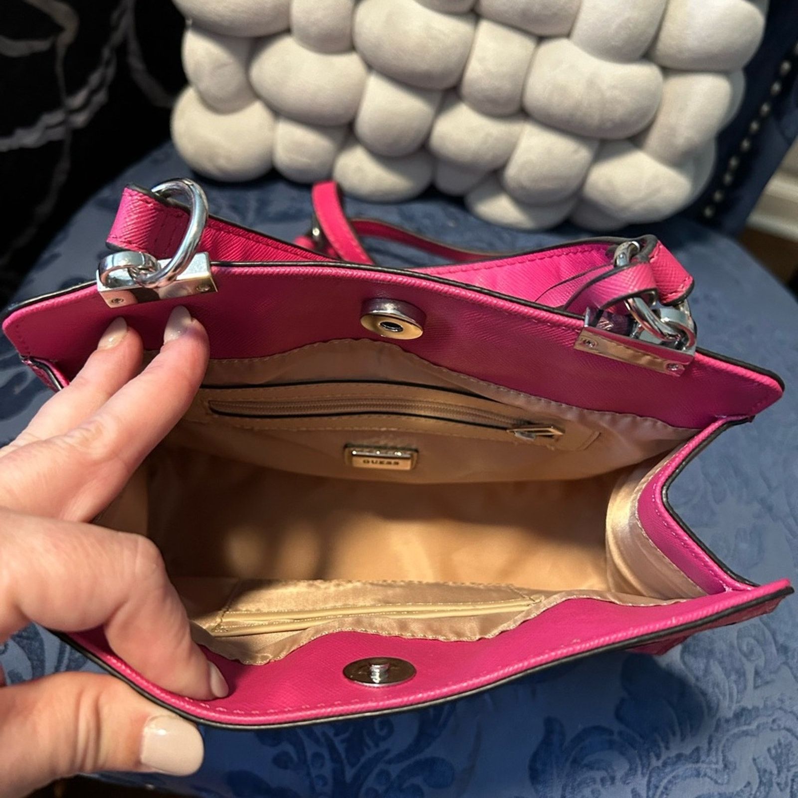 Guess GUESS Fuchsia Crossbody Bag with Logo Charm Size ONE SIZE - 8 Thumbnail