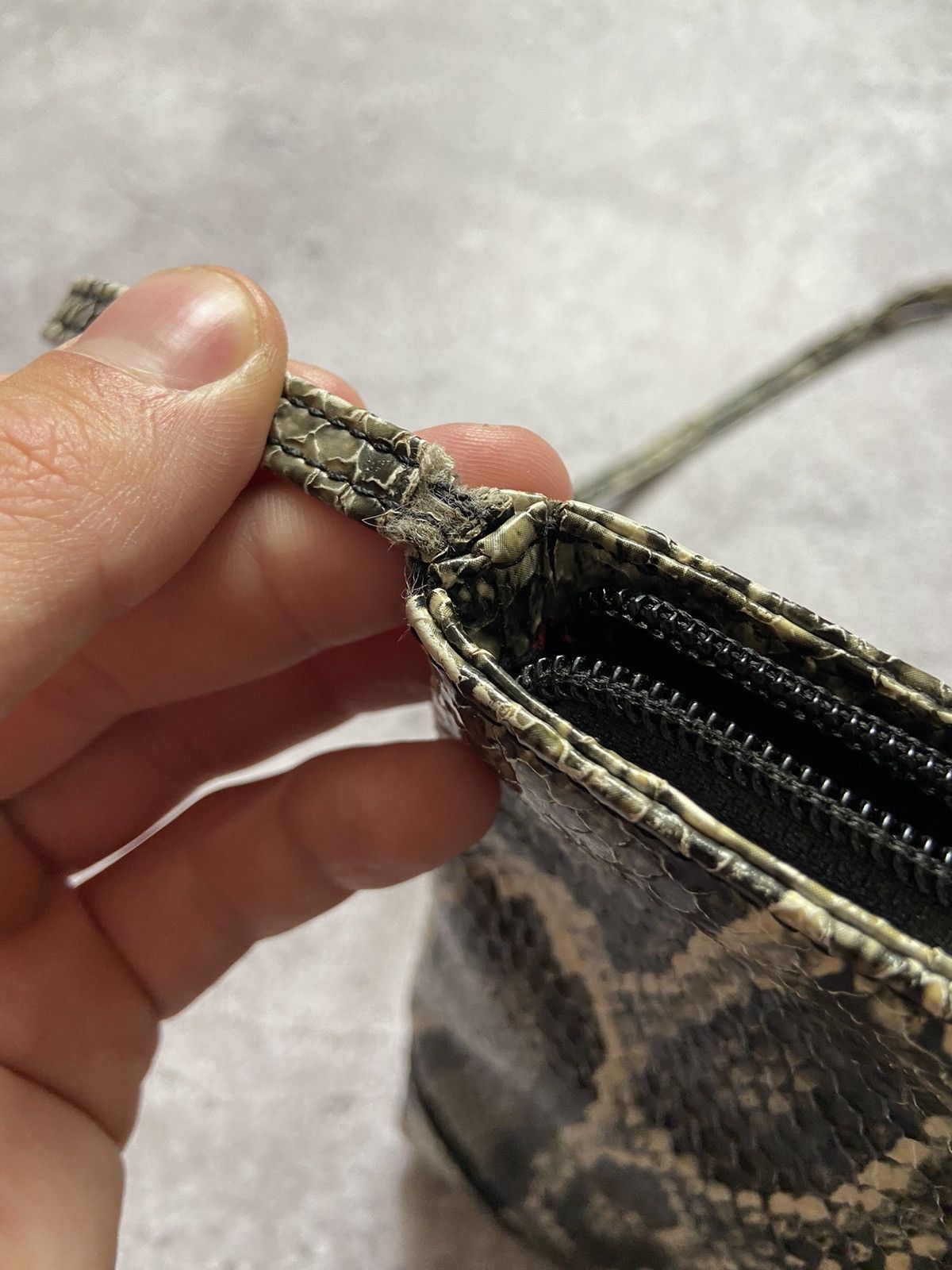 Vivienne Westwood Vivienne Westwood Snake Skin Orb Crossbody Bag Size ONE SIZE - 8 Thumbnail