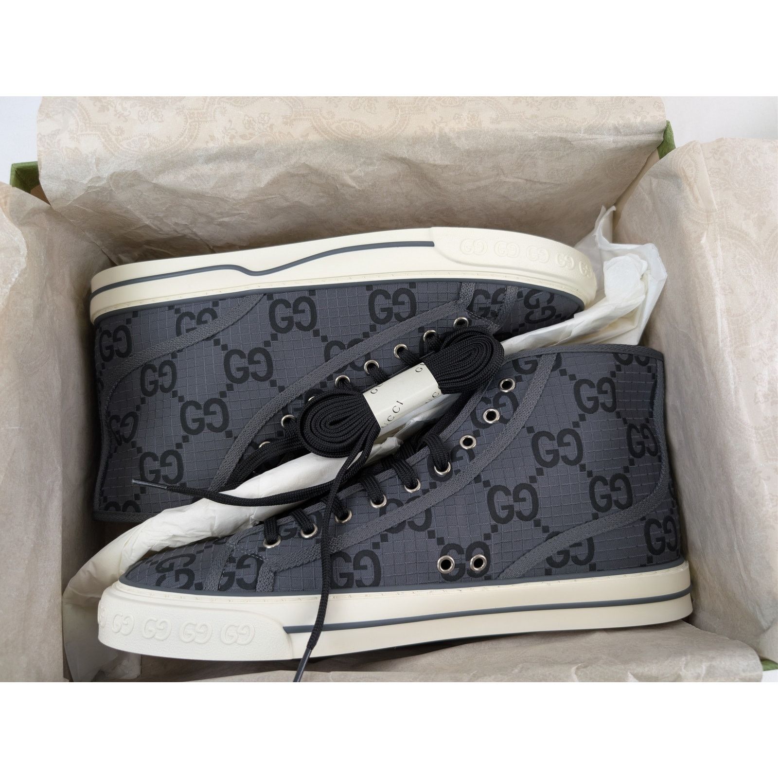 Gucci o1rshd1 GG monogram Tennis 1977 High-Top sneakers in grey Size US 12.5 / EU 45-46 - 20 Thumbnail