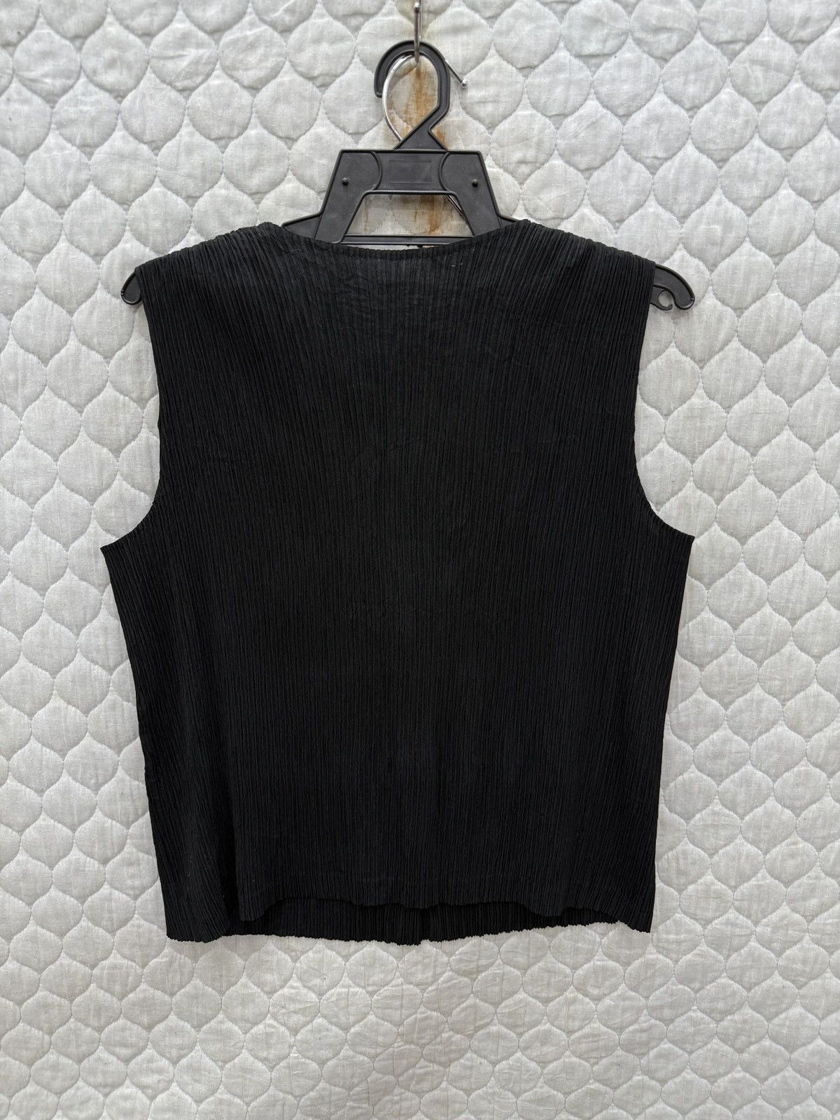 Issey Miyake 🔥🔥🔥ARCHIVE ISSEY MIYAKE BUTTON UP SLEEVELESS Size M / US 6-8 / IT 42-44 - 4 Thumbnail