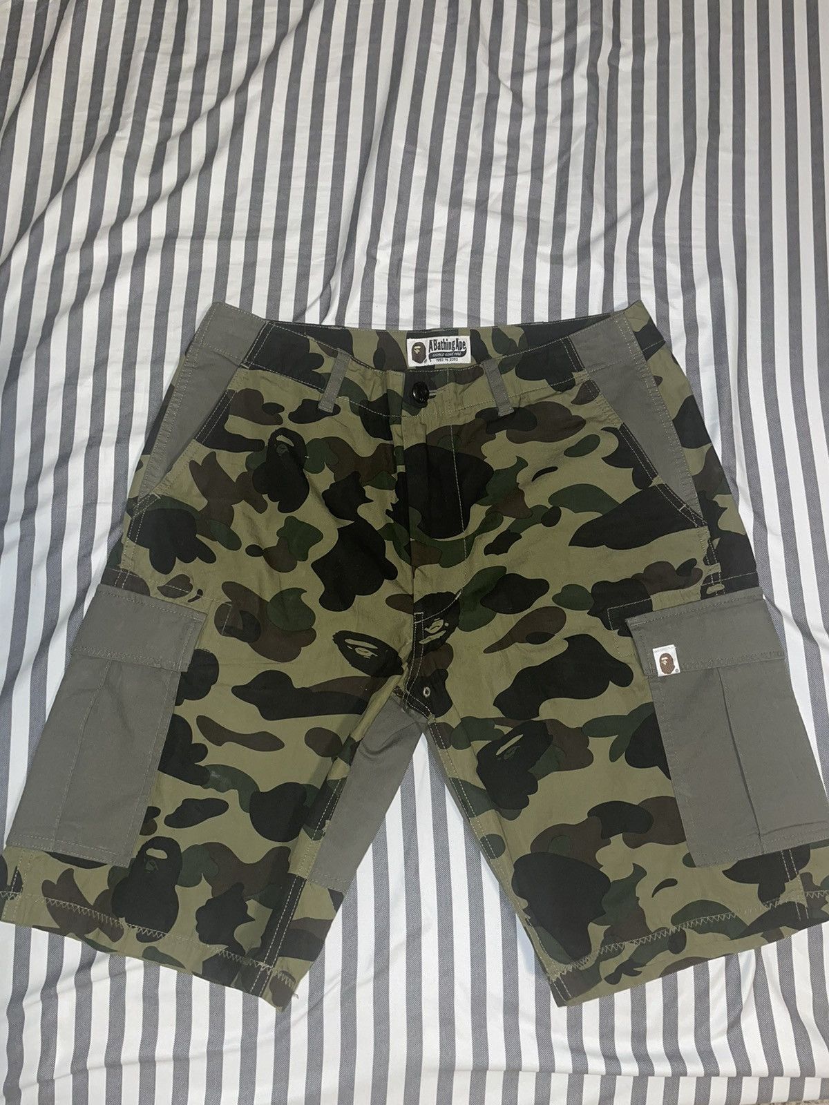 Bape Bape camo cargo shorts Size US 32 / EU 48 - 1 Thumbnail