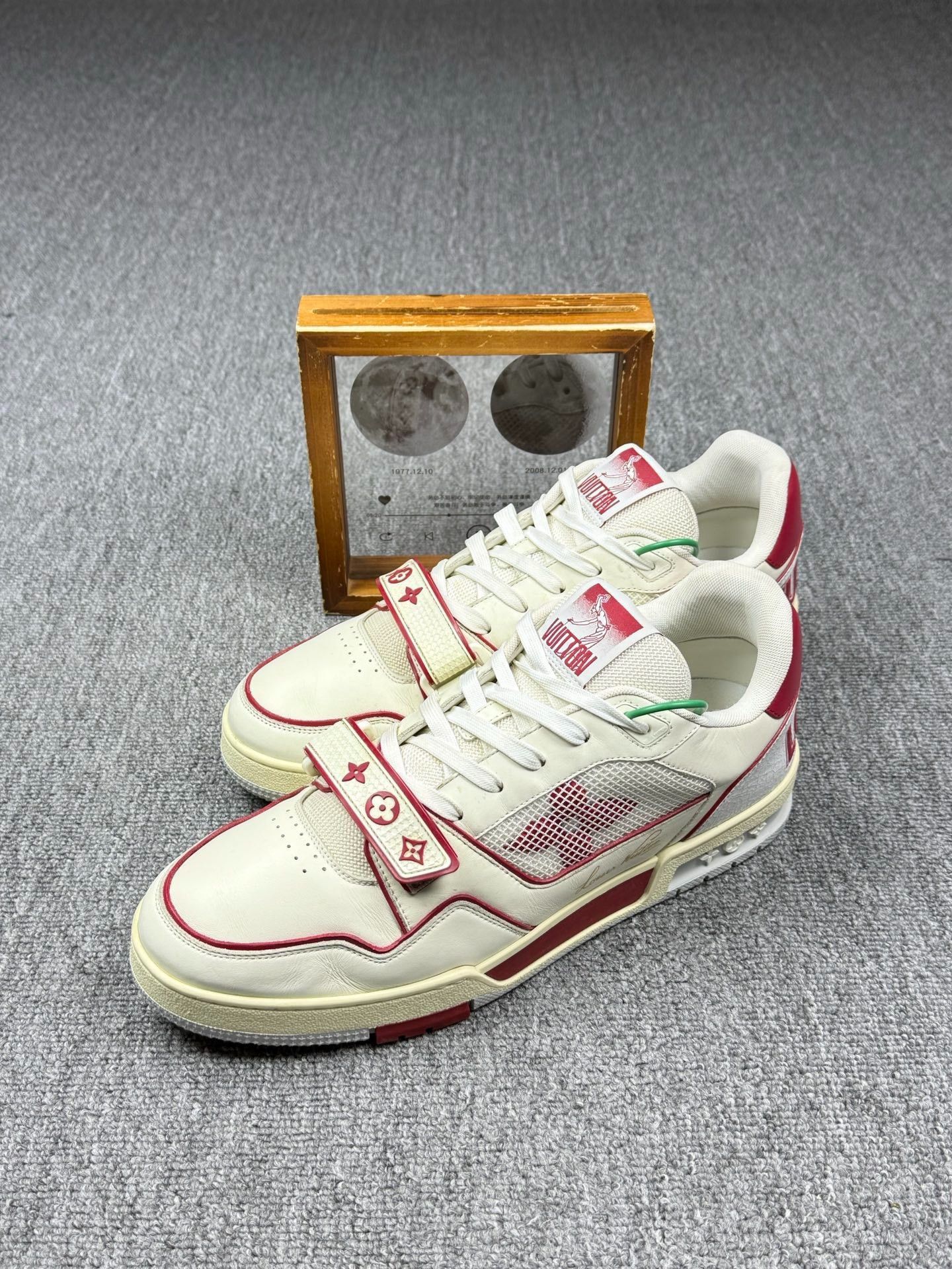 Louis Vuitton Louis Vuitton Training Red Lowtop Sneakers 11 Men Size US 11 / EU 44 - 1 Thumbnail