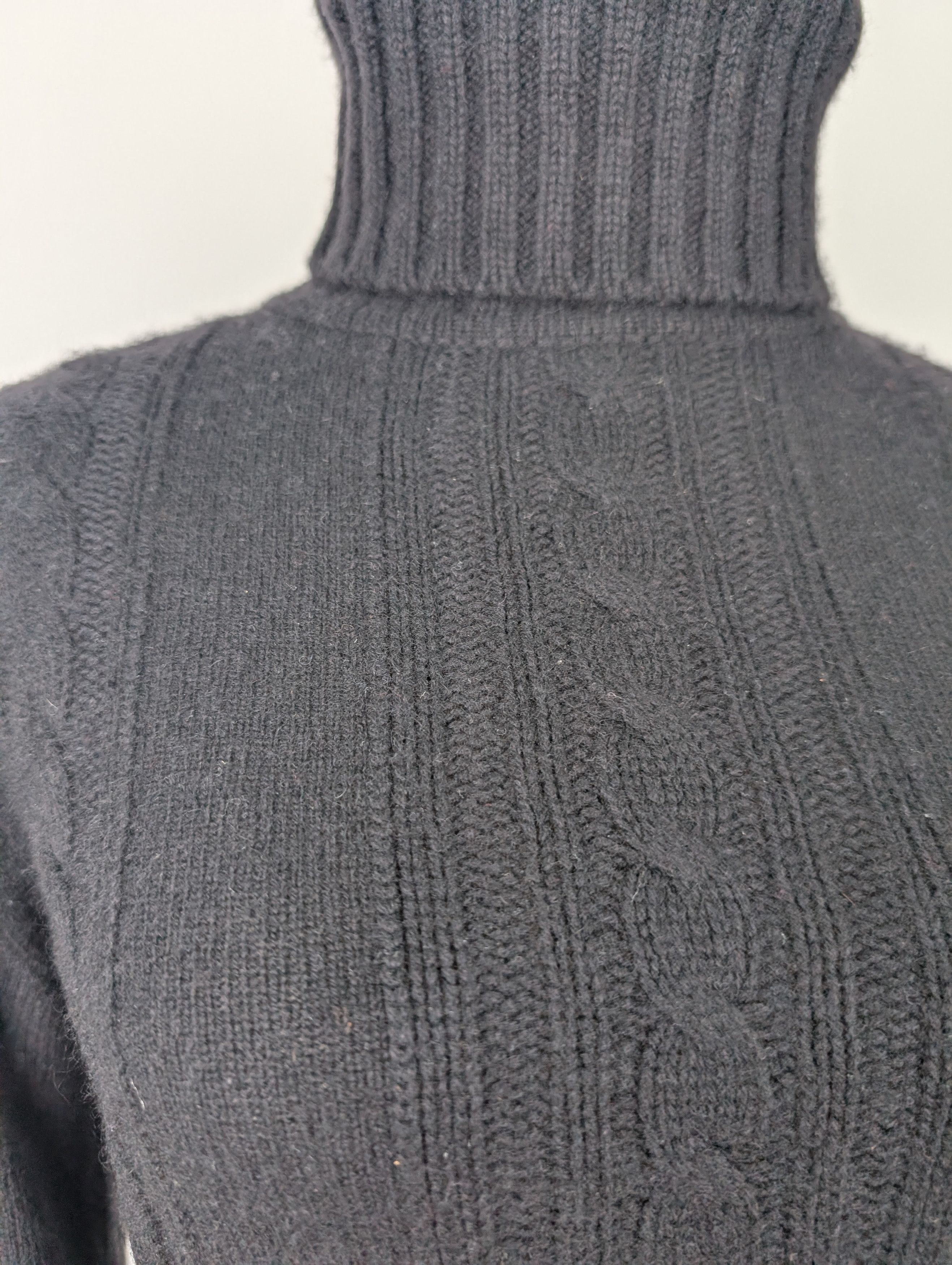 Chanel Chanel Black Cashmere Turtleneck Sweater Size XS / US 0-2 / IT 36-38 - 3 Thumbnail