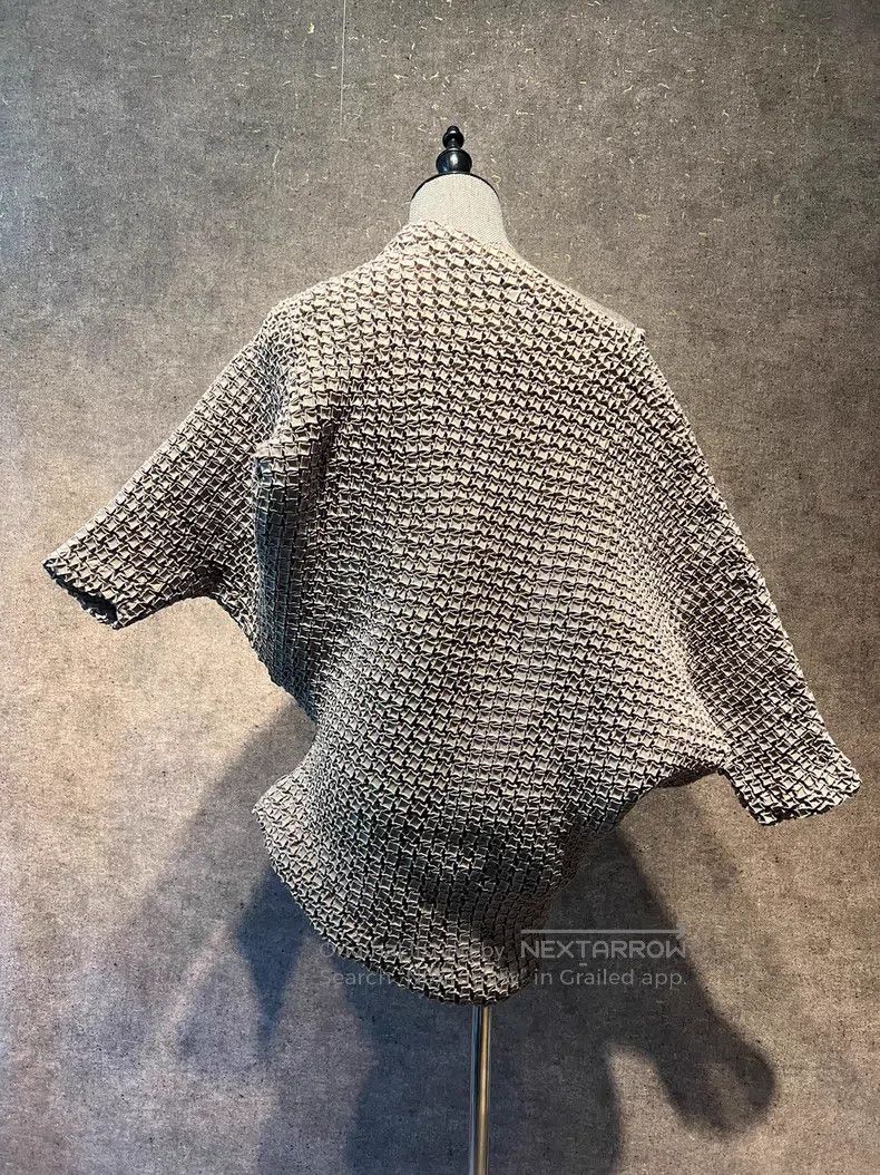 Issey Miyake Issey Miyake Runway Collection Waffle Pleated Top Size M / US 6-8 / IT 42-44 - 3 Thumbnail