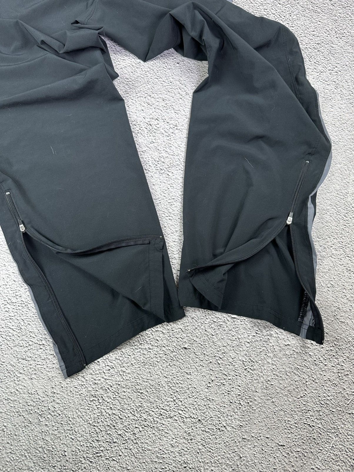 Nike Vintage Nike Trackpants Nylon Baggy Y2K Drill Style Size US 32 / EU 48 - 10 Thumbnail