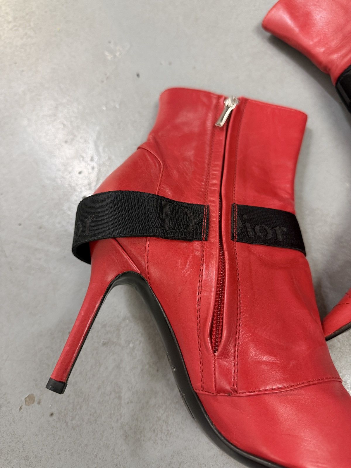 Dior Dior by John Galliano Red Leather Strap Ankle Boots Size US 9.5 / IT 39.5 - 6 Thumbnail