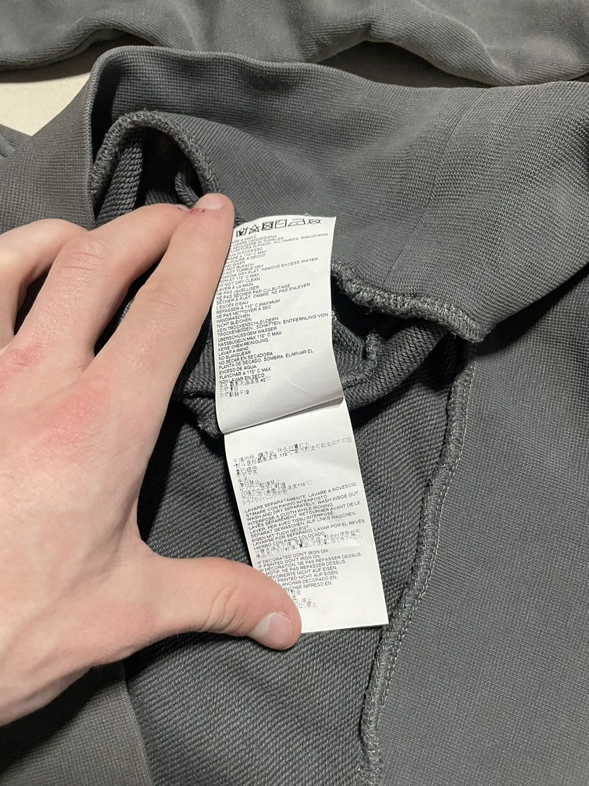 Vivienne Westwood Vivienne Westwood Sweatshirt Orb Logo Basic Pullover Size US L / EU 52-54 / 3 - 4 Thumbnail