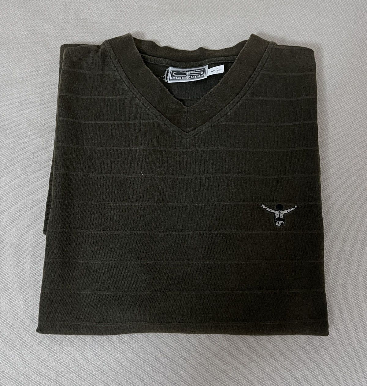 Vintage Chiemsee Vintage Shirt with small Front Logo Print, V-Neck Size US S / EU 44-46 / 1 - 6 Thumbnail
