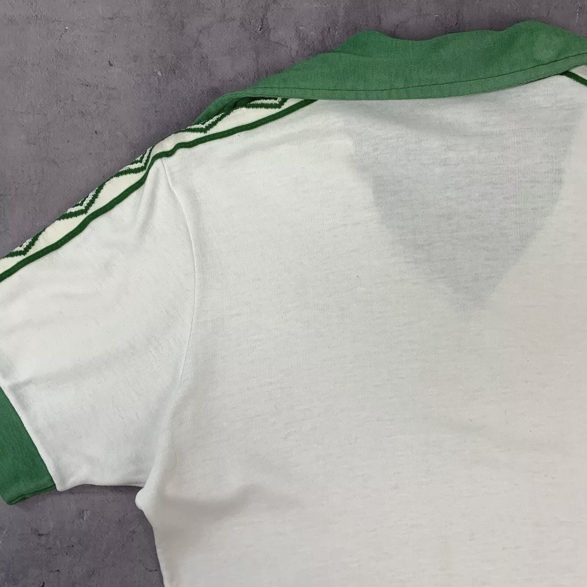 Umbro Rare! Umbro Soccer Jersey Shirt 80s Celtic? Size US M / EU 48-50 / 2 - 15 Thumbnail