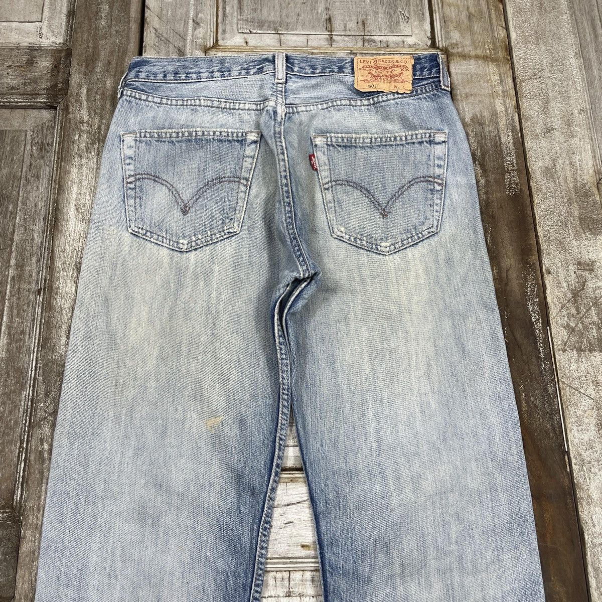 Levi's × Vintage Vintage Levis 501 Distressed Light Wash wc 377 Size US 31 - 13 Thumbnail