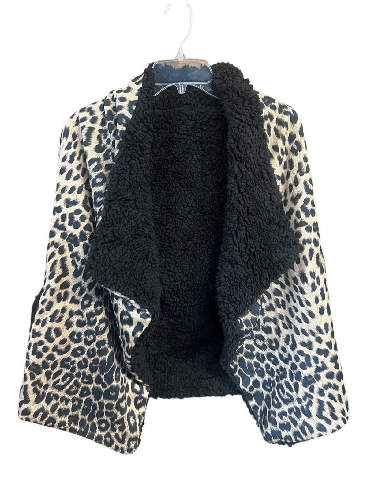 Designer Love of Fashion Animal Print Open Vest One Size NWT Size ONE SIZE - 1 Thumbnail