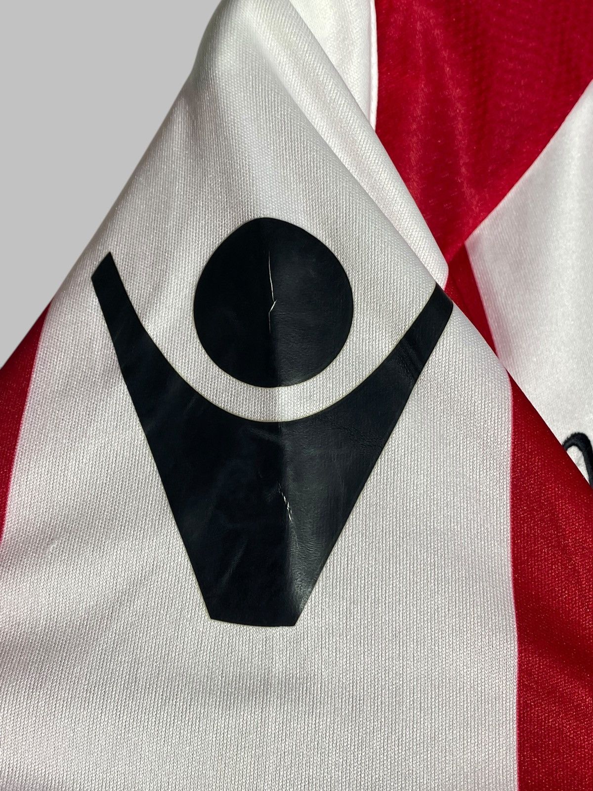 Vintage Vintage Macron Sheffield United 2010/11 Home Soccer Jersey Size US XXL / EU 58 / 5 - 7 Thumbnail