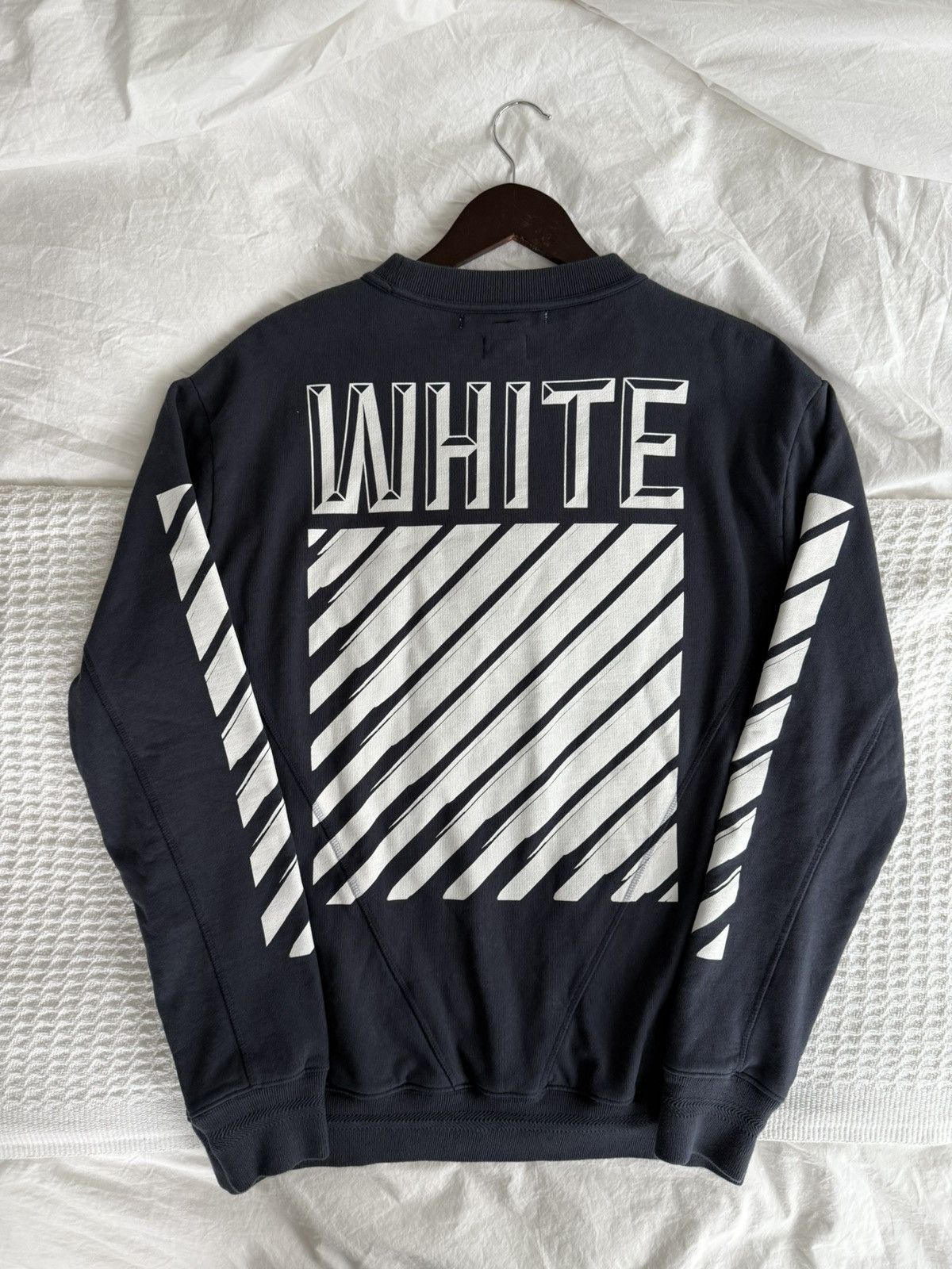 Off-White Off-White x Virgil Abloh Crewneck Sz Small RARE Size US S / EU 44-46 / 1 - 1 Thumbnail