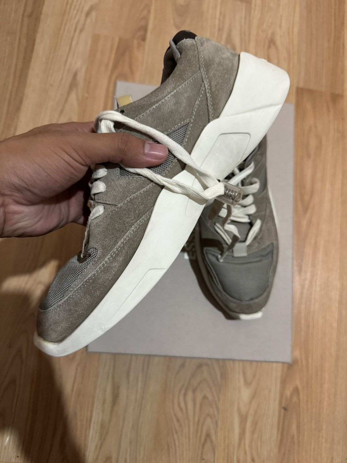 Fear of God FOG ESSENTIALS DISTANCE RUNNER - GREY Size US 8 / EU 41 - 2 Thumbnail