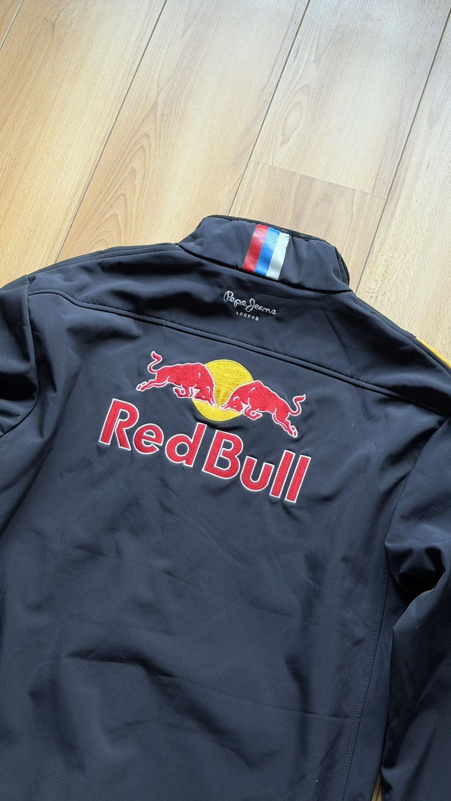 Red Bull Red bull racing jacket softshell Size US XXL / EU 58 / 5 - 9 Thumbnail
