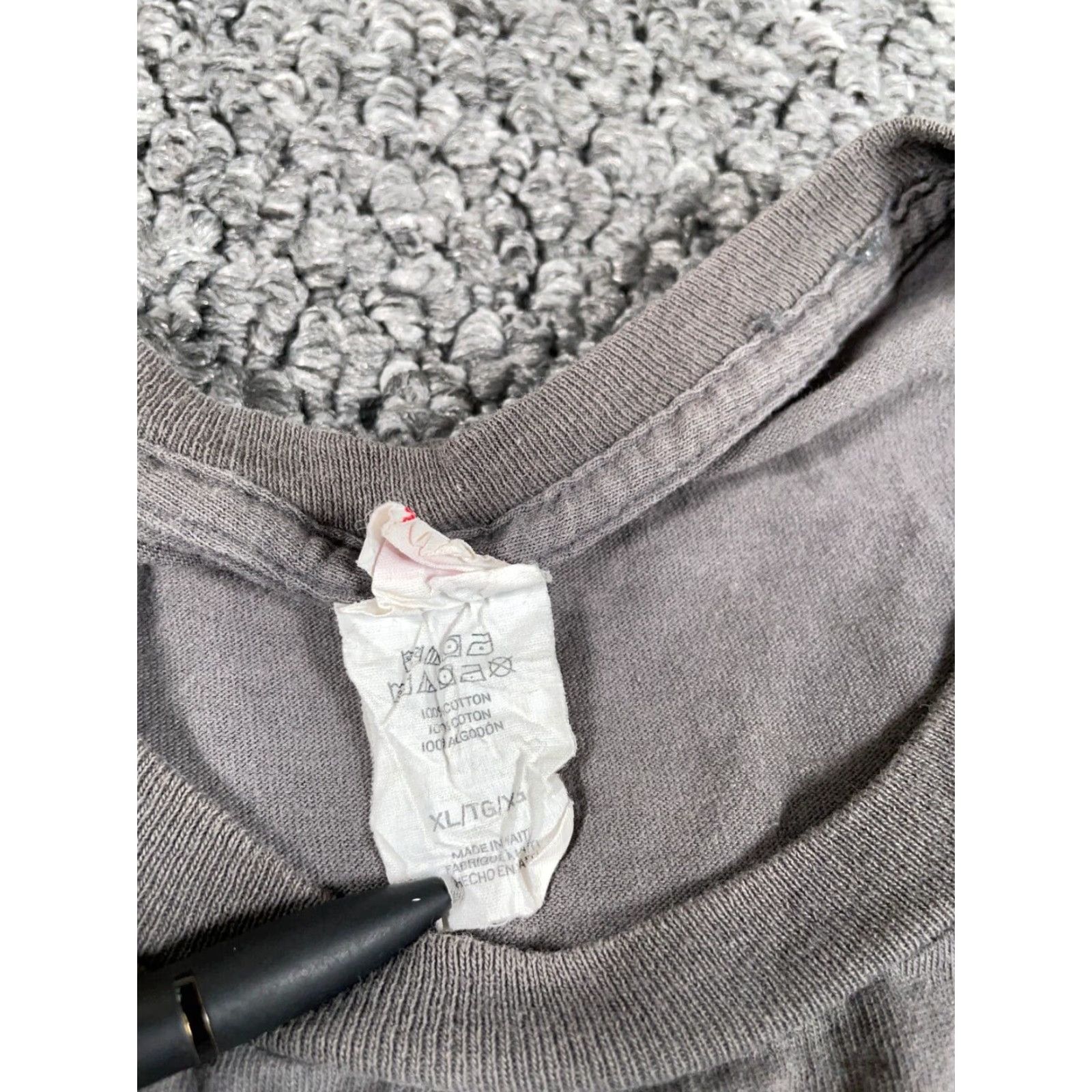 Hanes VINTAGE Hanes Stay Classy T-Shirt - Shirt - Adult XL - Gray - Double Sided Print - Cotton - 90s/Grunge/Transportation - Mens Size US XL / EU 56 / 4 - 3 Thumbnail