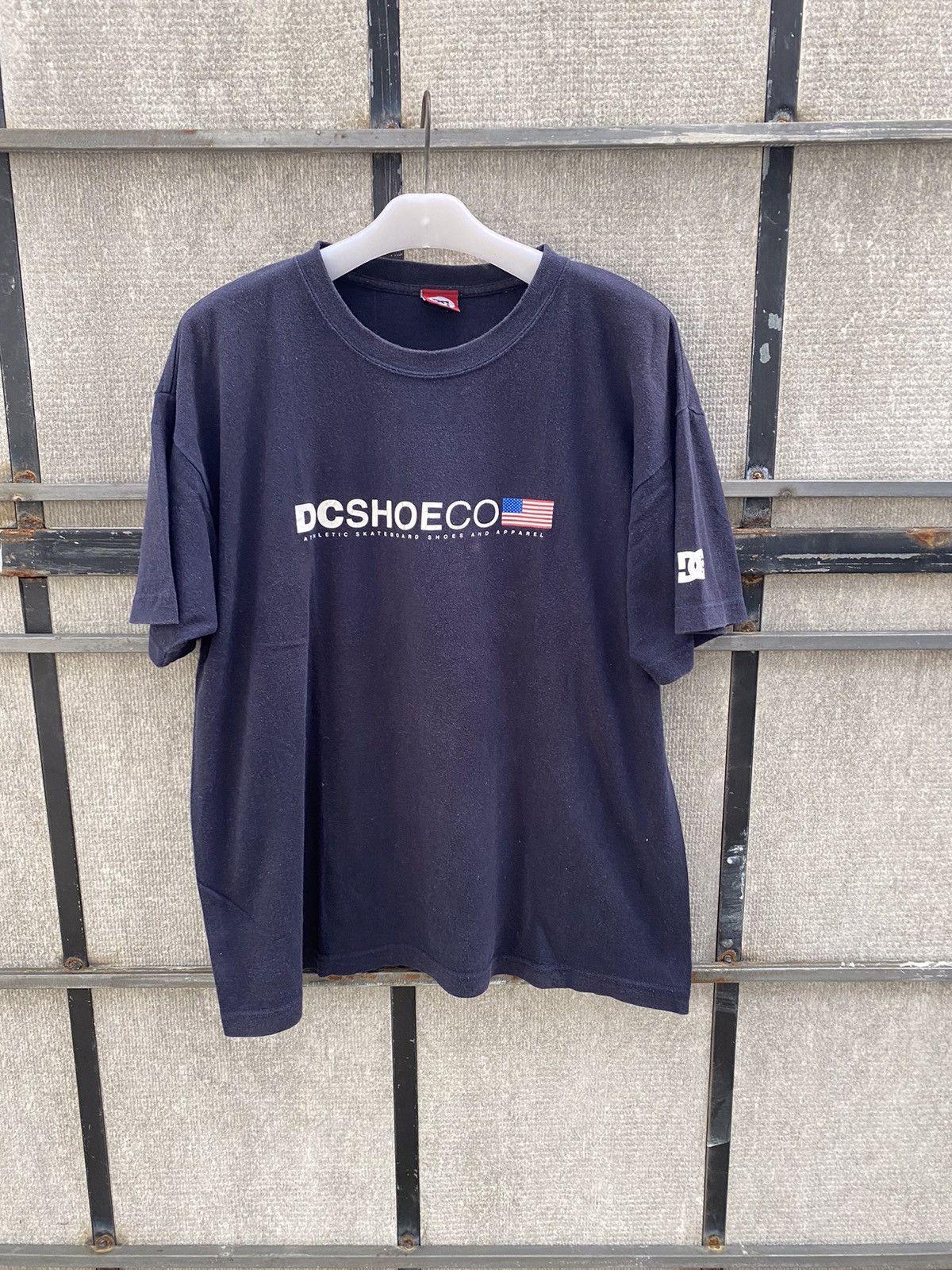 DC × Vintage Vintage Dcshoecousa usa flag tee Size US L / EU 52-54 / 3 - 1 Thumbnail