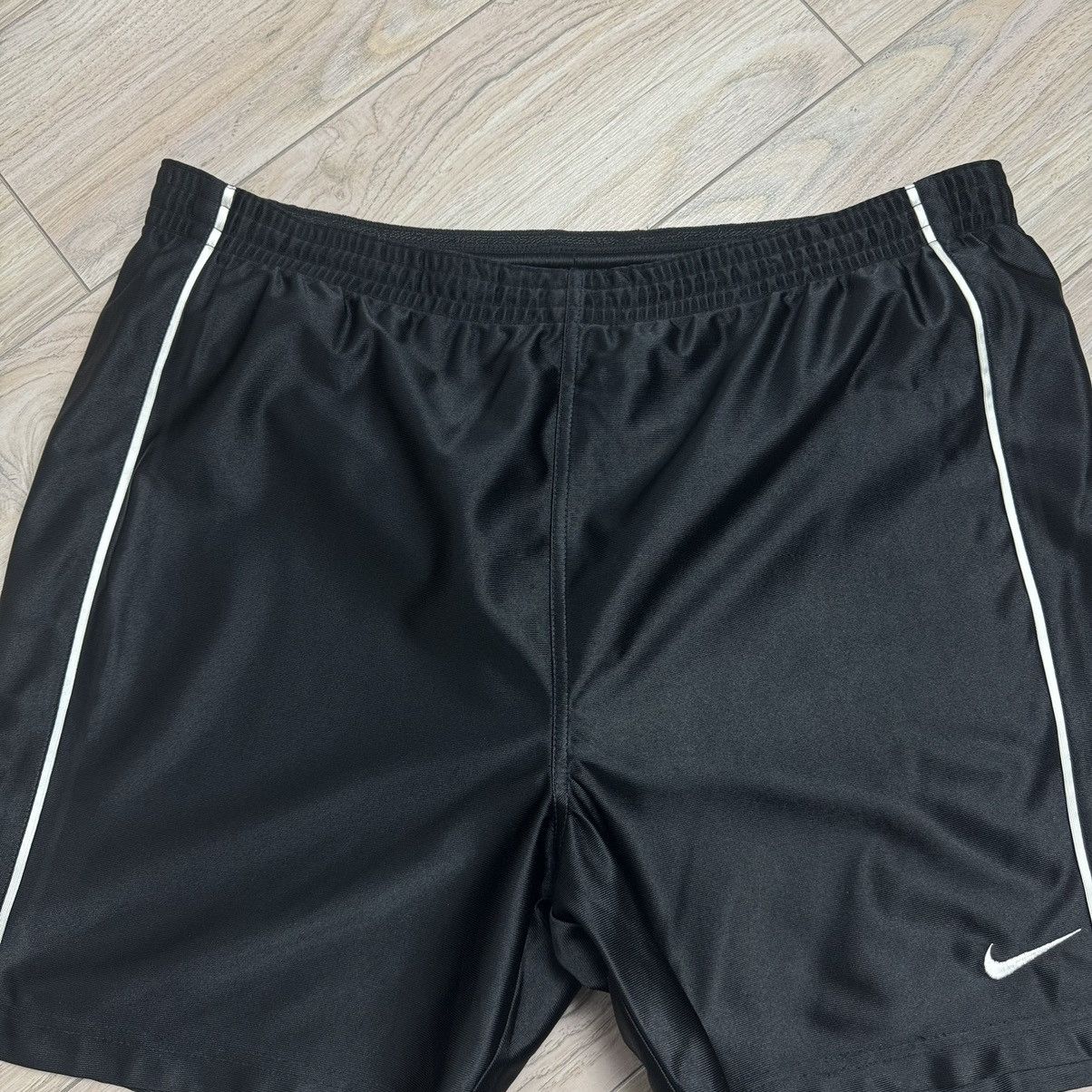 Nike Vintage Y2K Nike Polyester Nylon Retro Drill Soccer Shorts Size US 35 - 2 Thumbnail